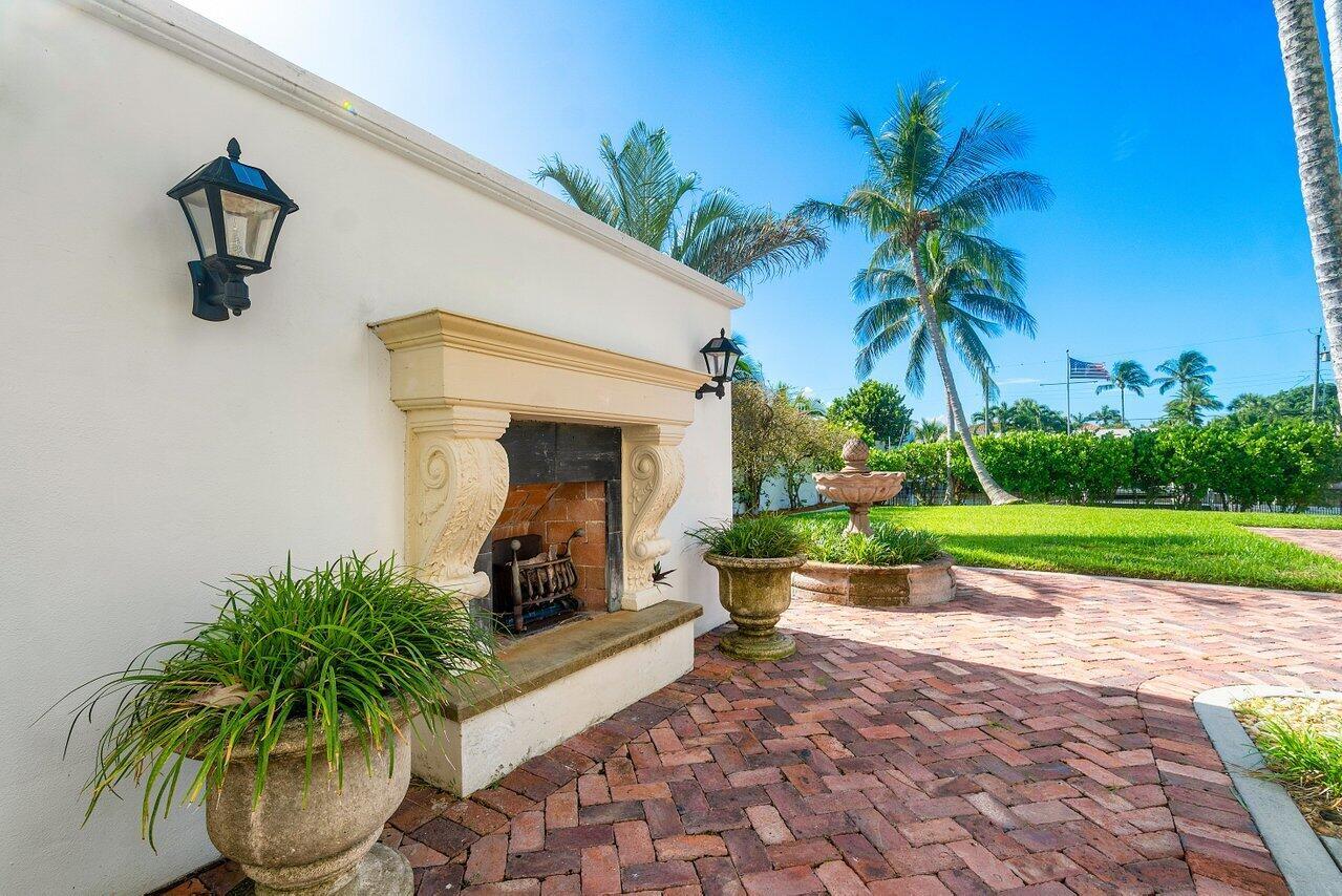 25 Harbor Drive