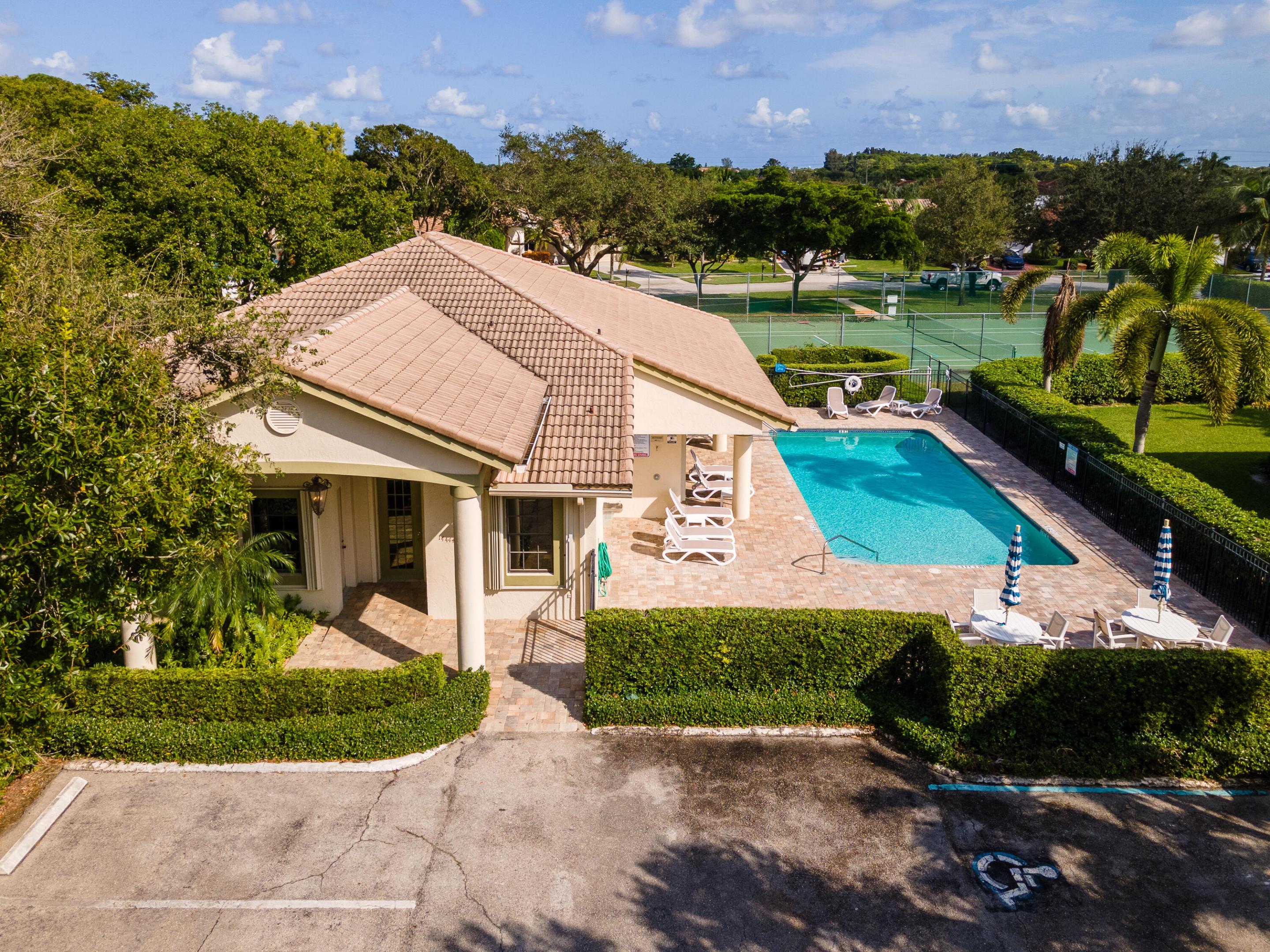 5625 Aspen Ridge Circle