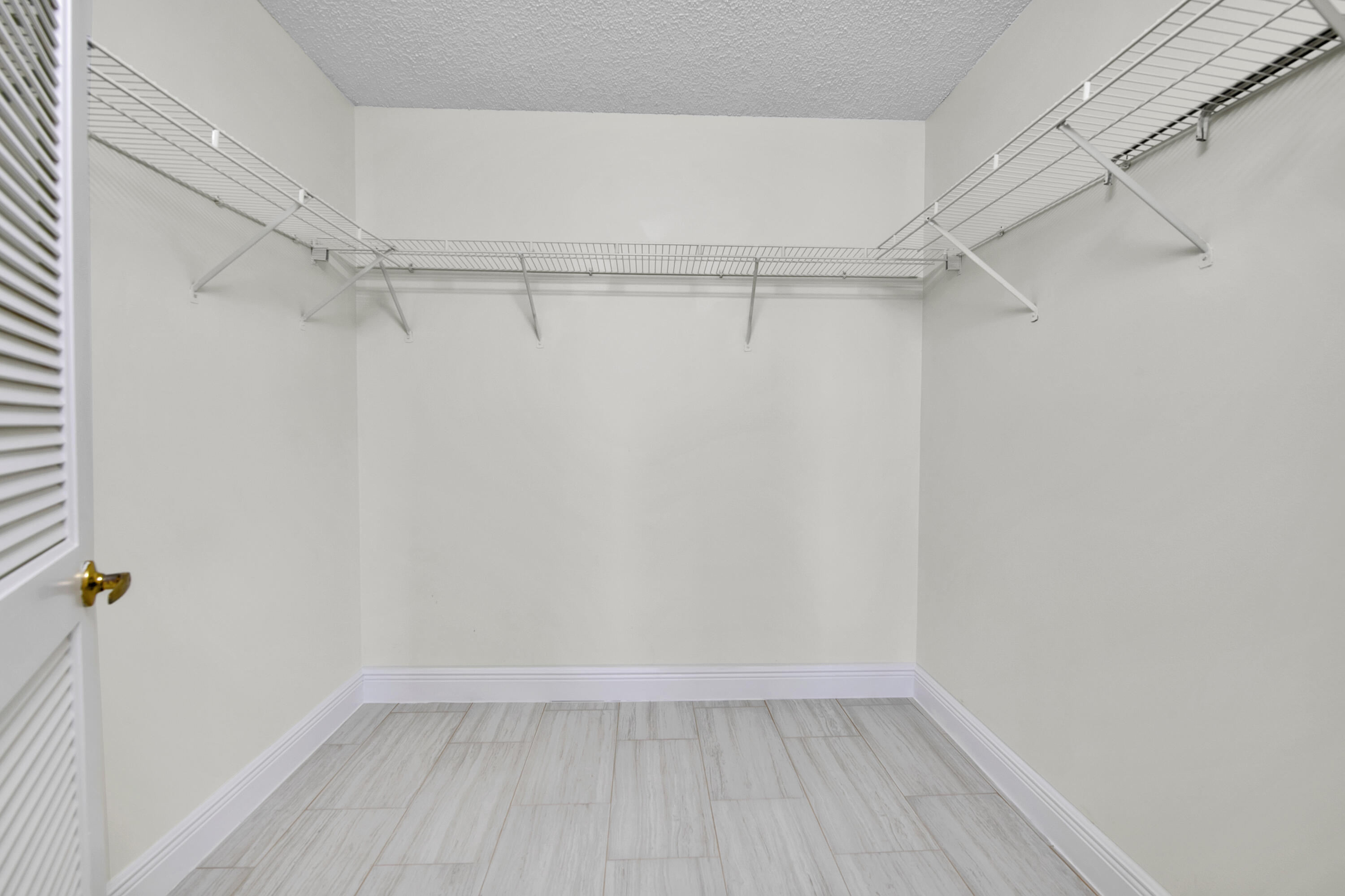 5625 Aspen Ridge Circle