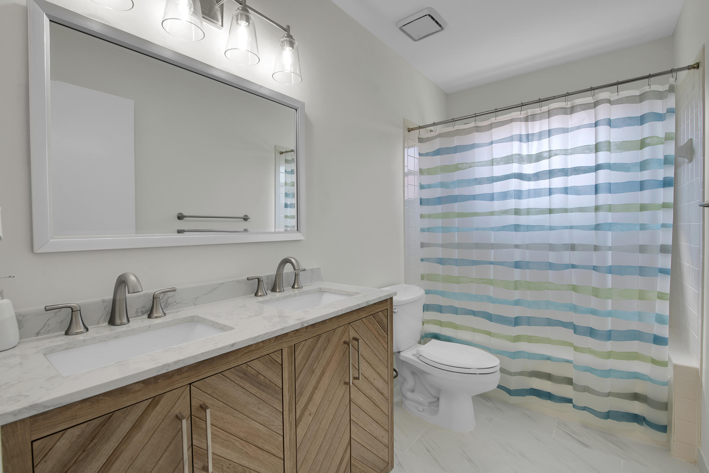 5625 Aspen Ridge Circle