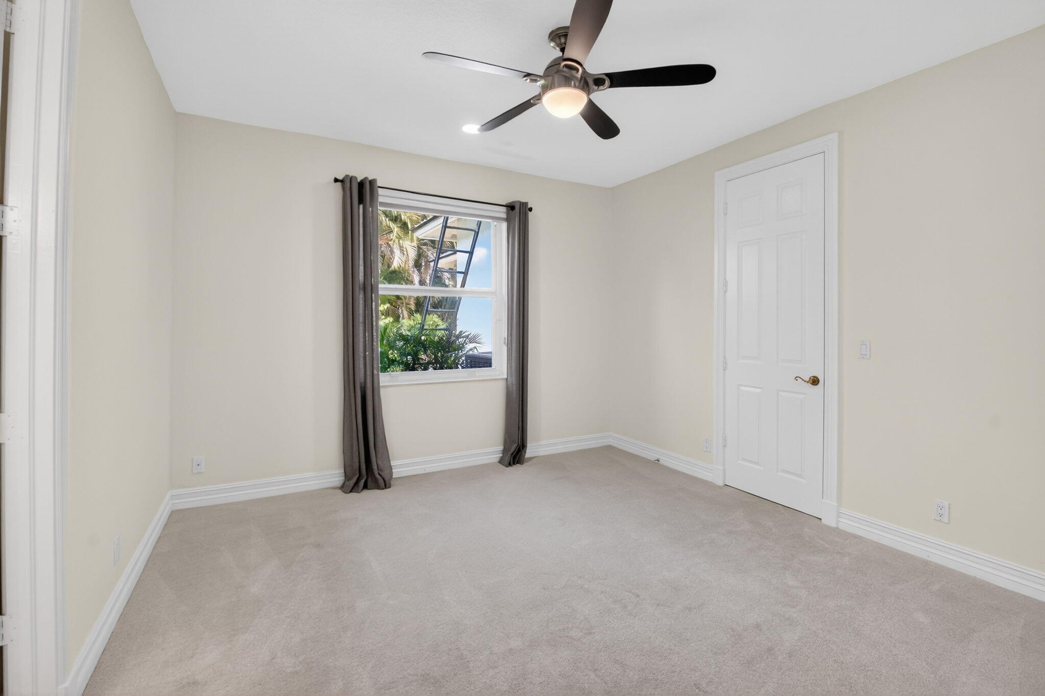 16164 Bridlewood Circle