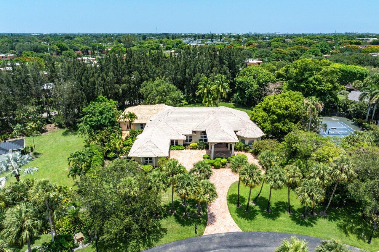 16164 Bridlewood Circle