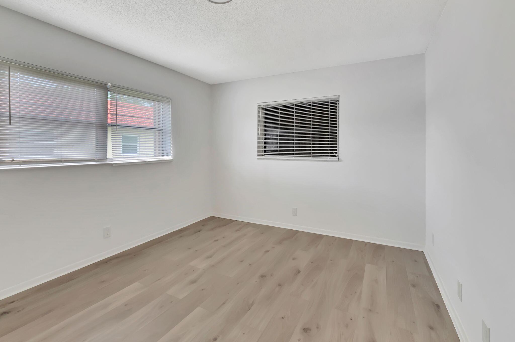 20 Abbey Lane 201