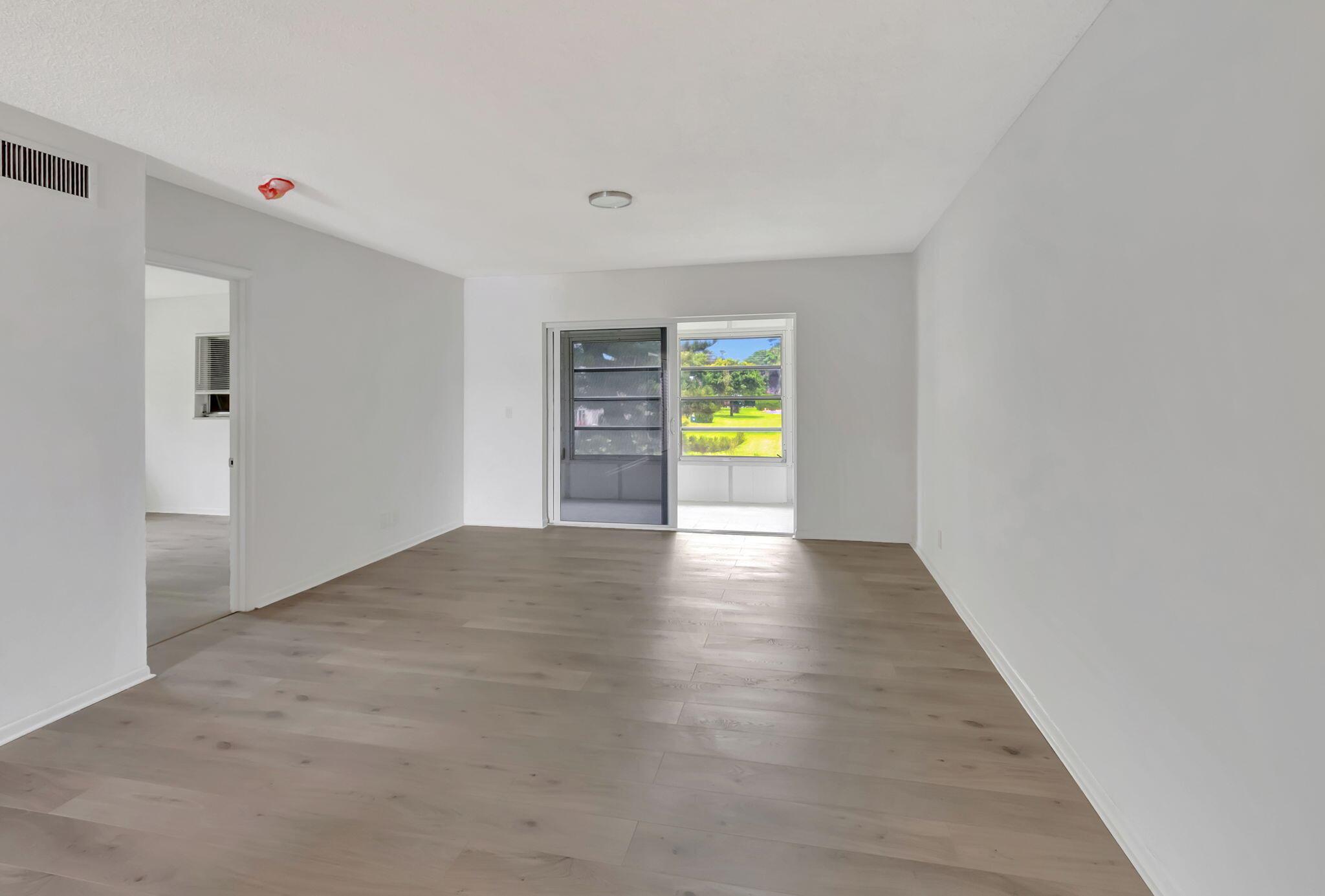 20 Abbey Lane 201