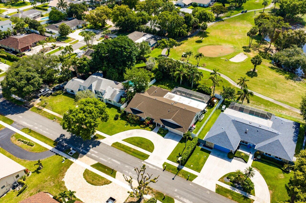 3127 Lakeview Drive