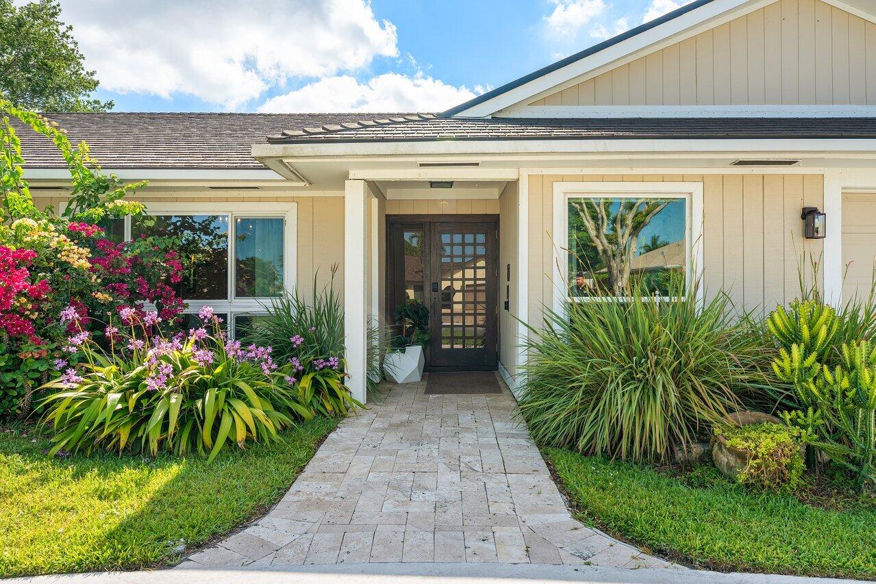 3127 Lakeview Drive