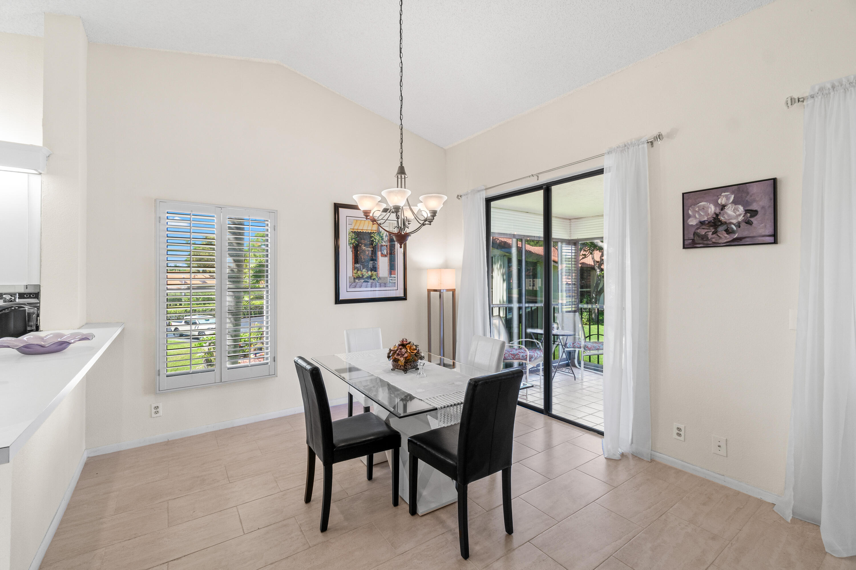 10263 N Circle Lake Drive, 201, Boynton Beach Unit: 201