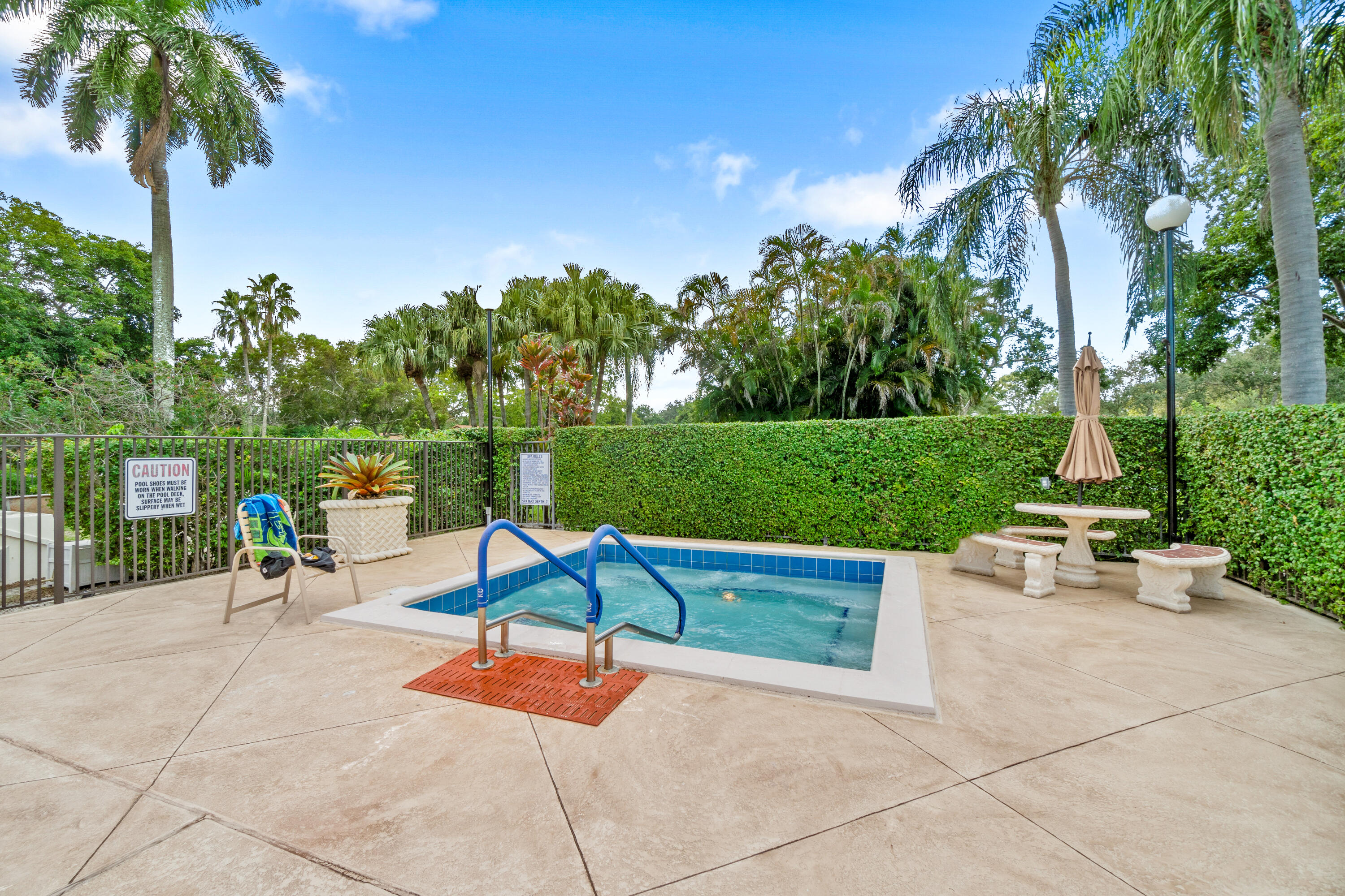 10263 N Circle Lake Drive, 201, Boynton Beach Unit: 201