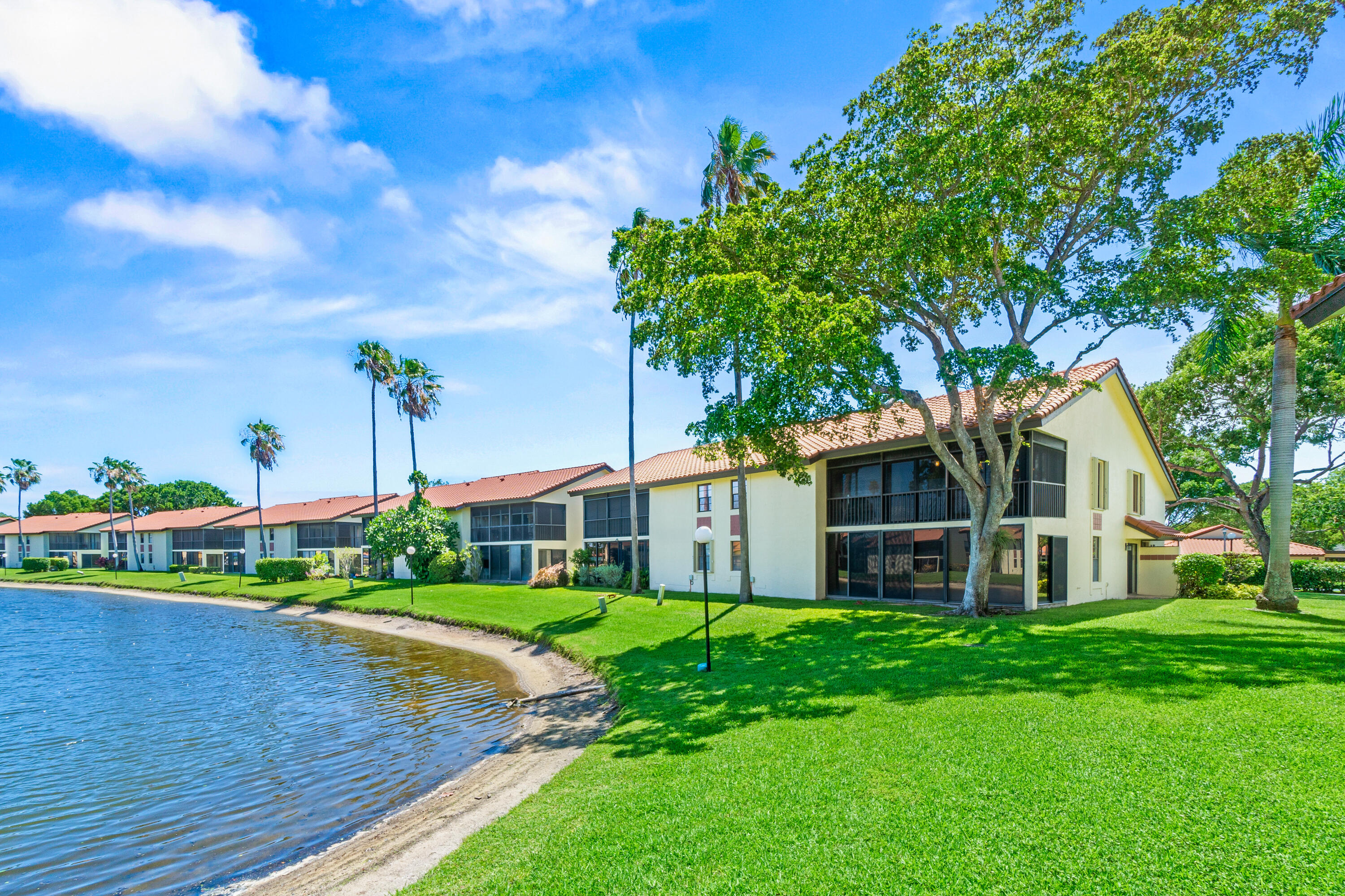 10263 N Circle Lake Drive, 201, Boynton Beach Unit: 201
