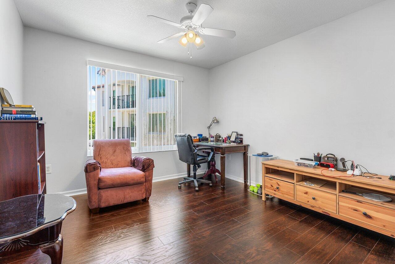 1109 Villa Circle