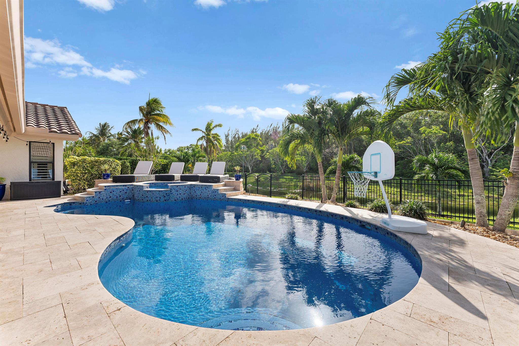 11740 Island Lakes Lane