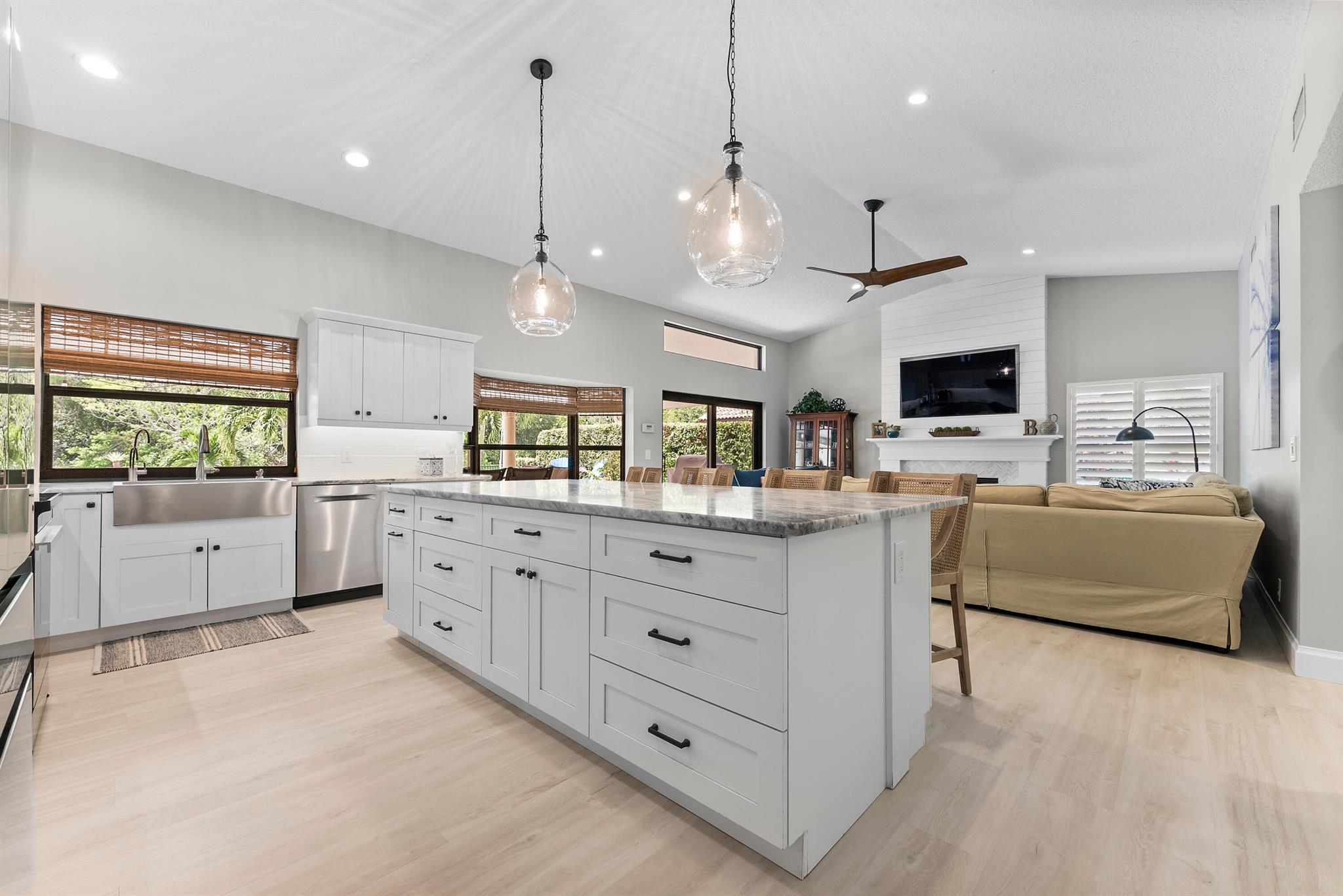 11740 Island Lakes Lane