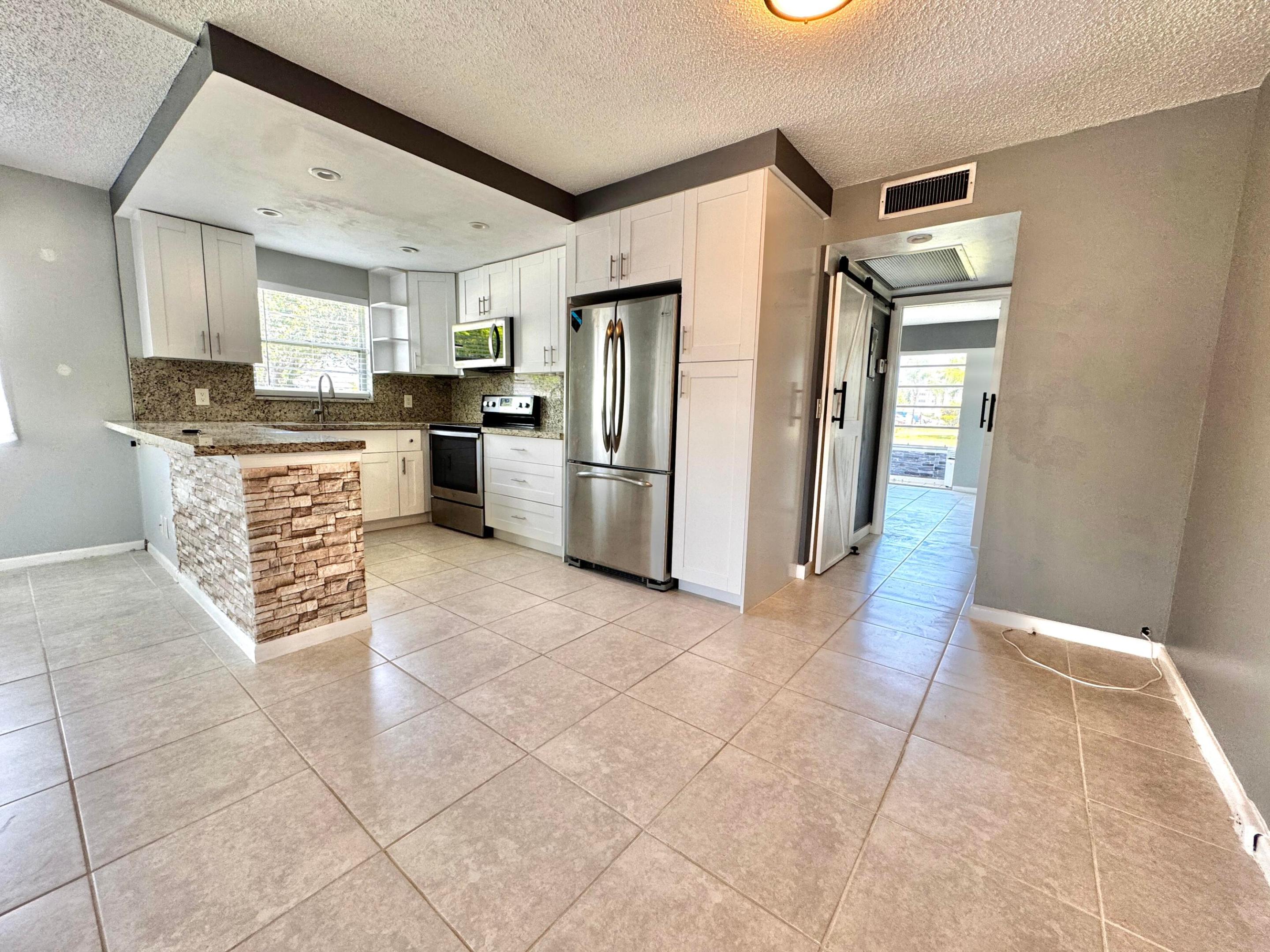 249 Newport P 249