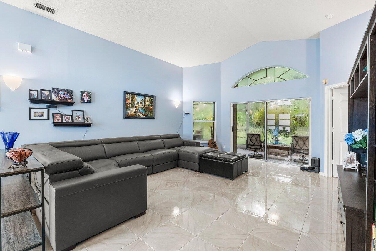 7782 Stirling Bridge Boulevard S