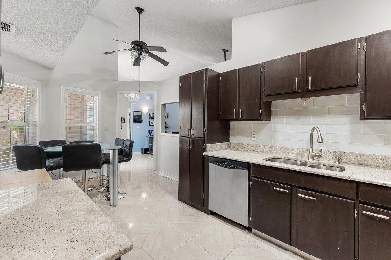 7782 Stirling Bridge Boulevard S