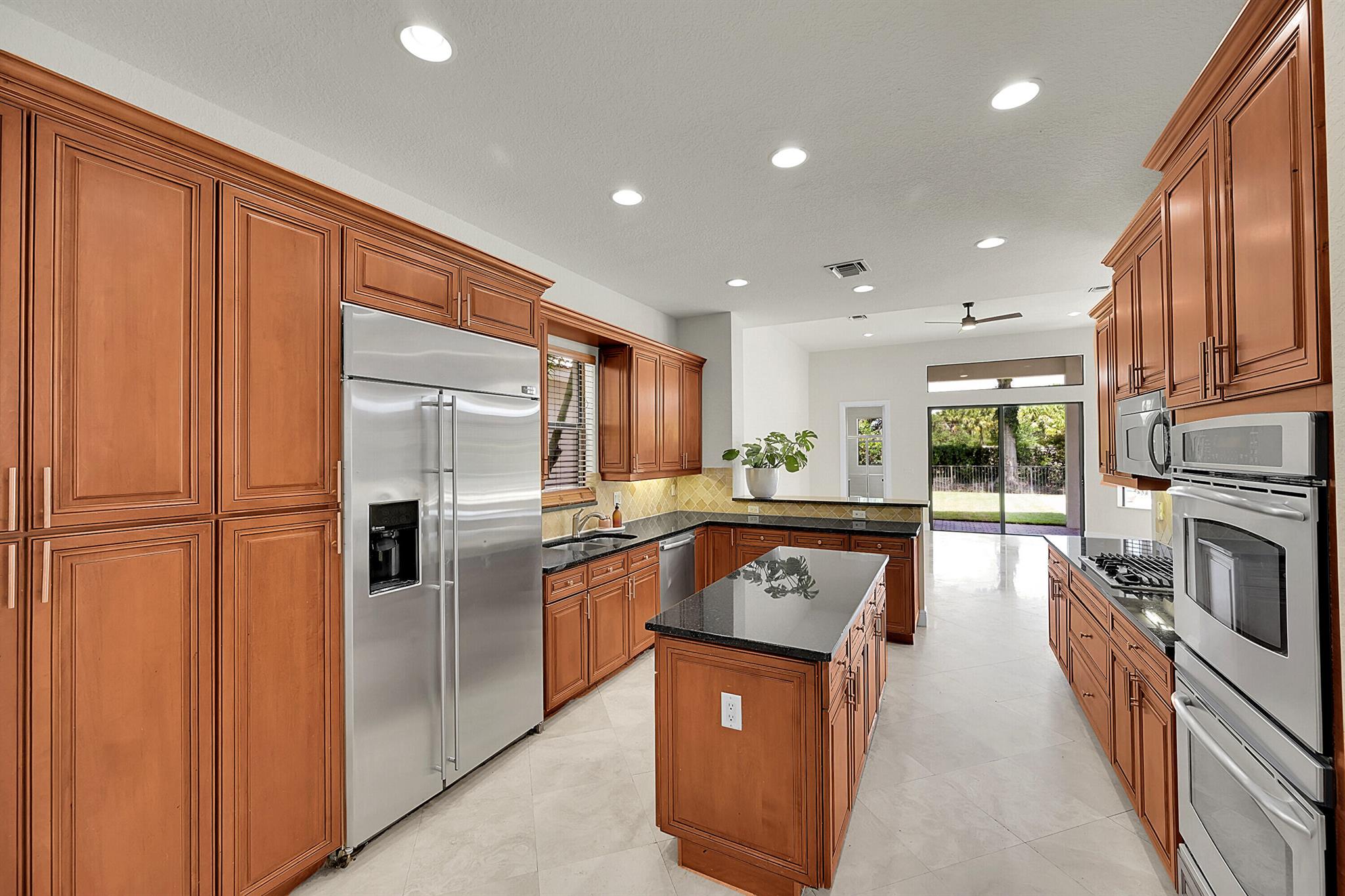 16210 Rosecroft Ter Terrace