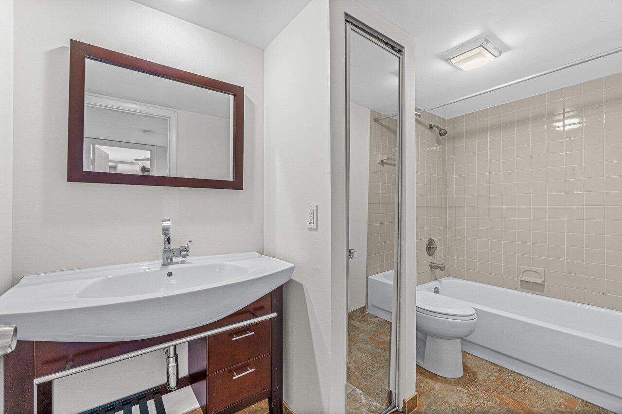 2929 SW 22nd Circle 32b