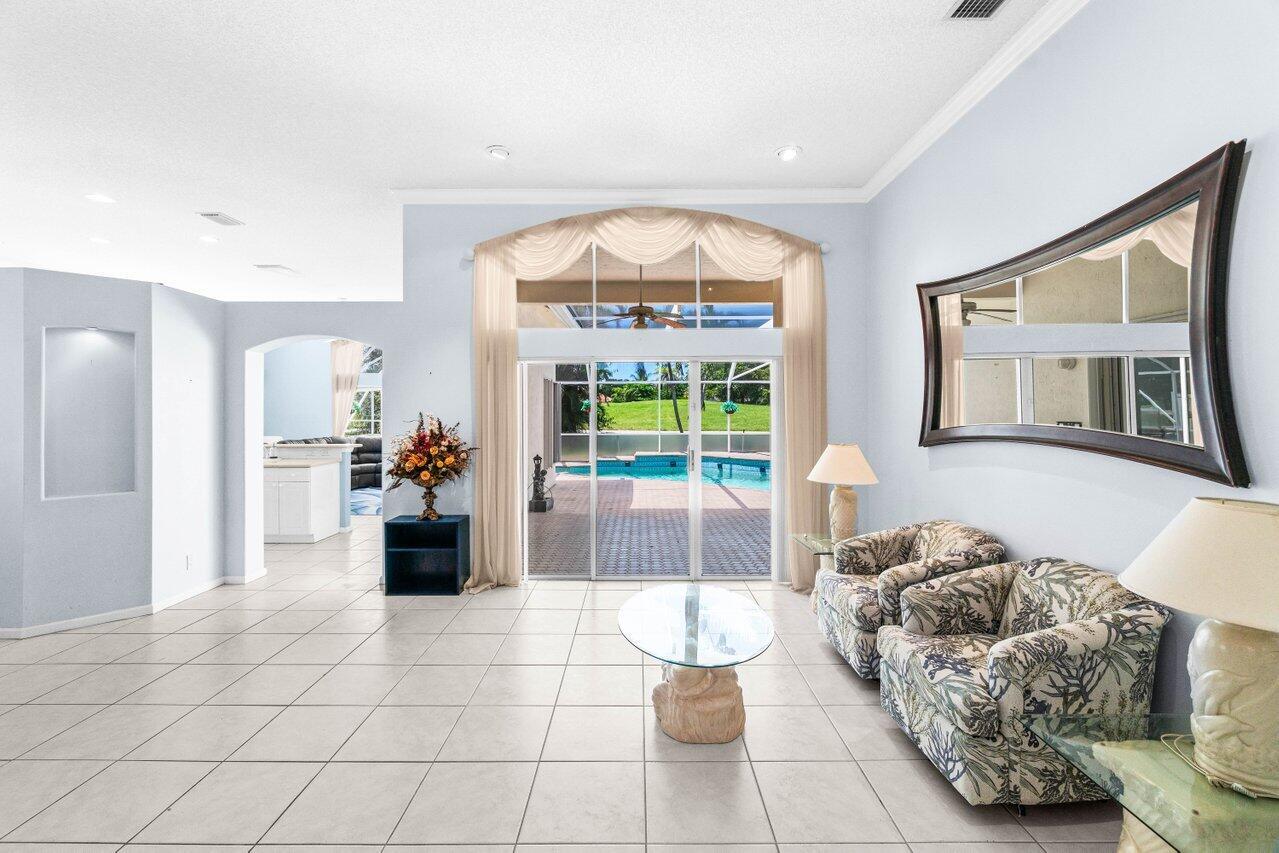 5946 Bay Hill Circle