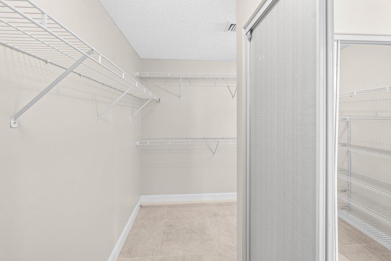 5946 Bay Hill Circle