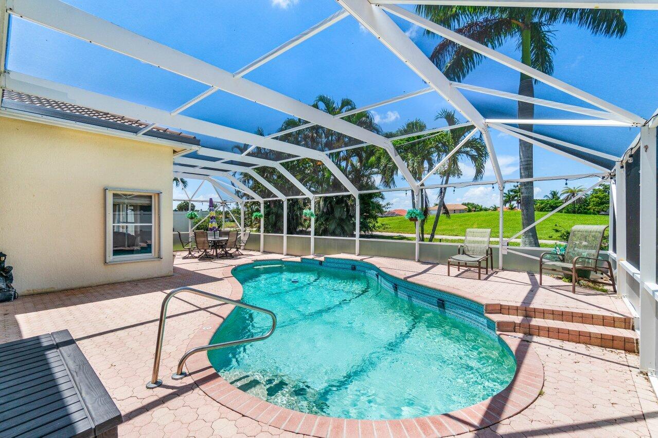 5946 Bay Hill Circle