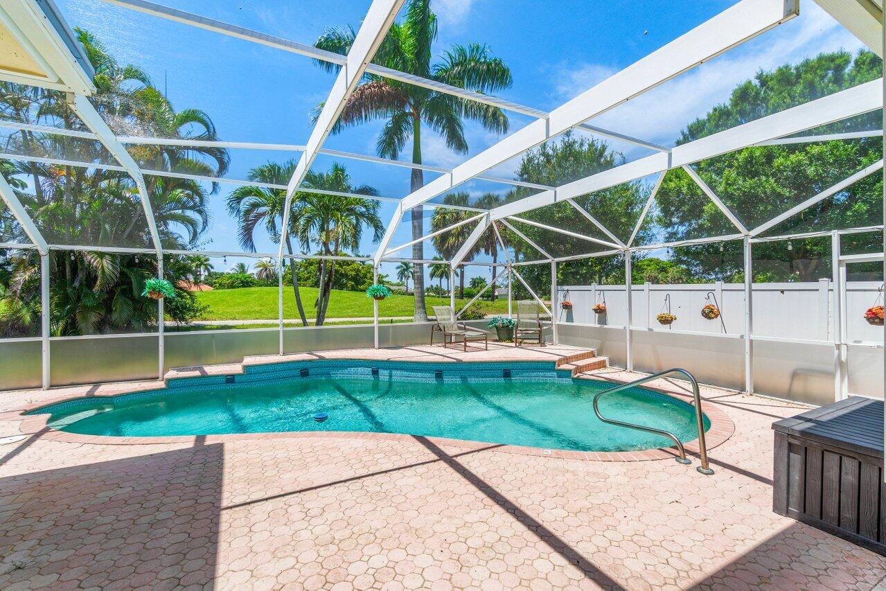 5946 Bay Hill Circle