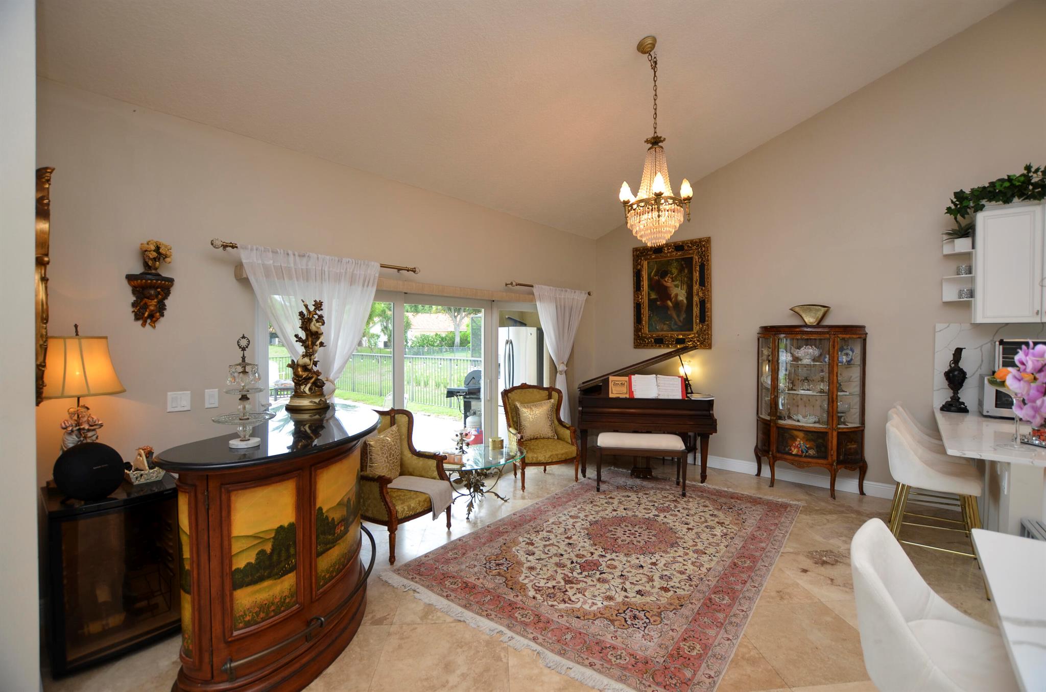 2541 NW 39th Street