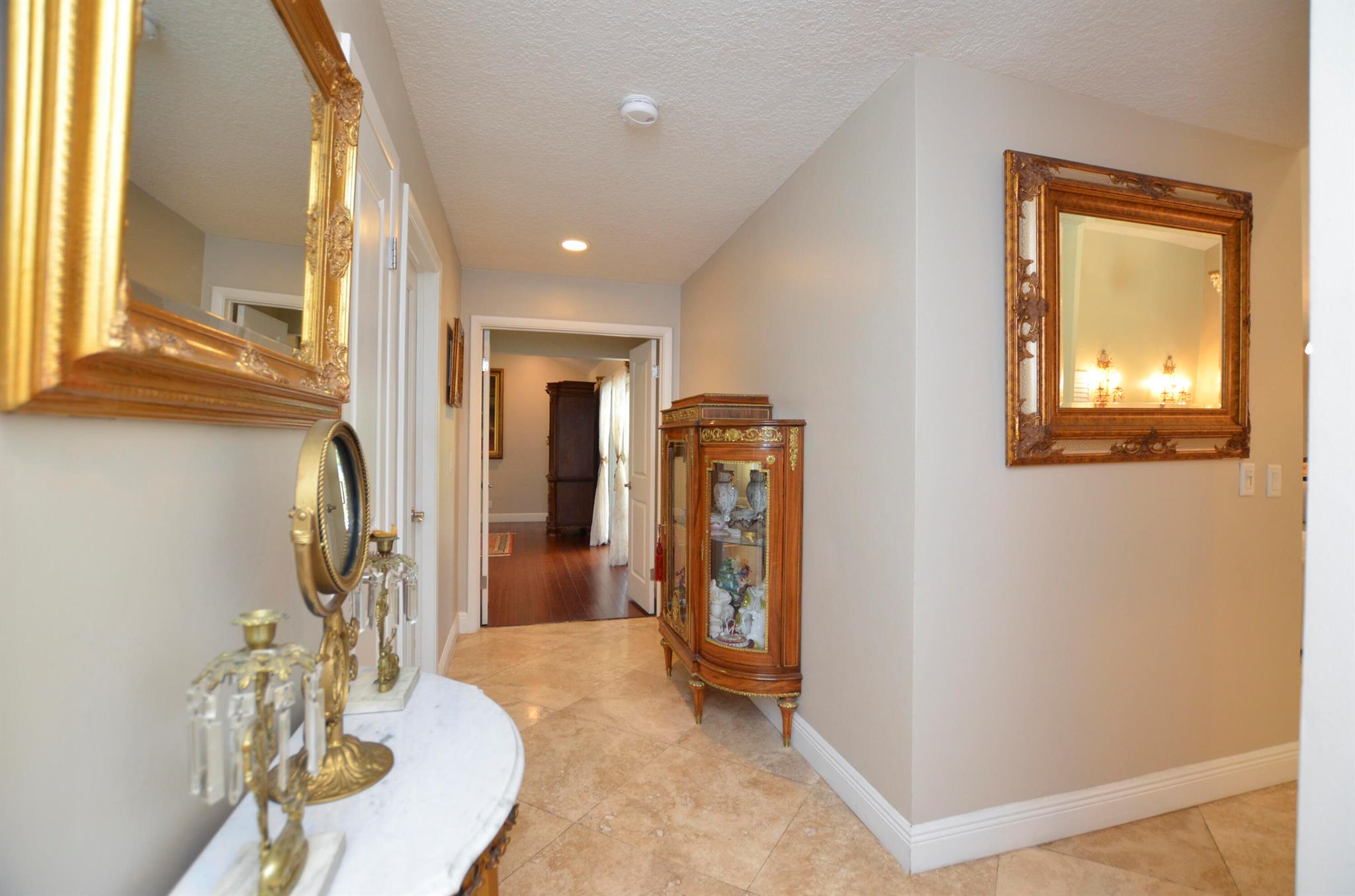 2541 NW 39th Street
