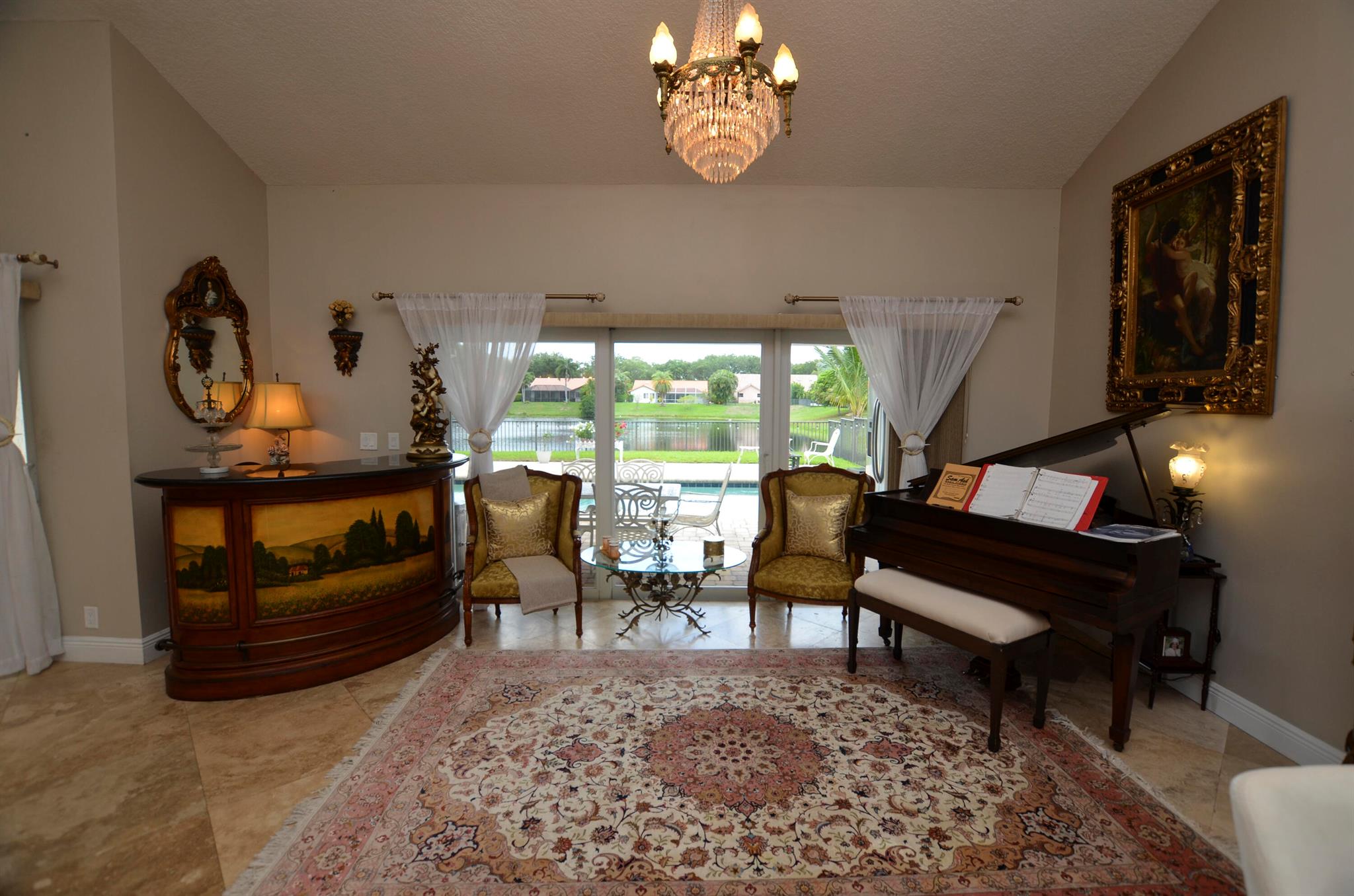 2541 NW 39th Street