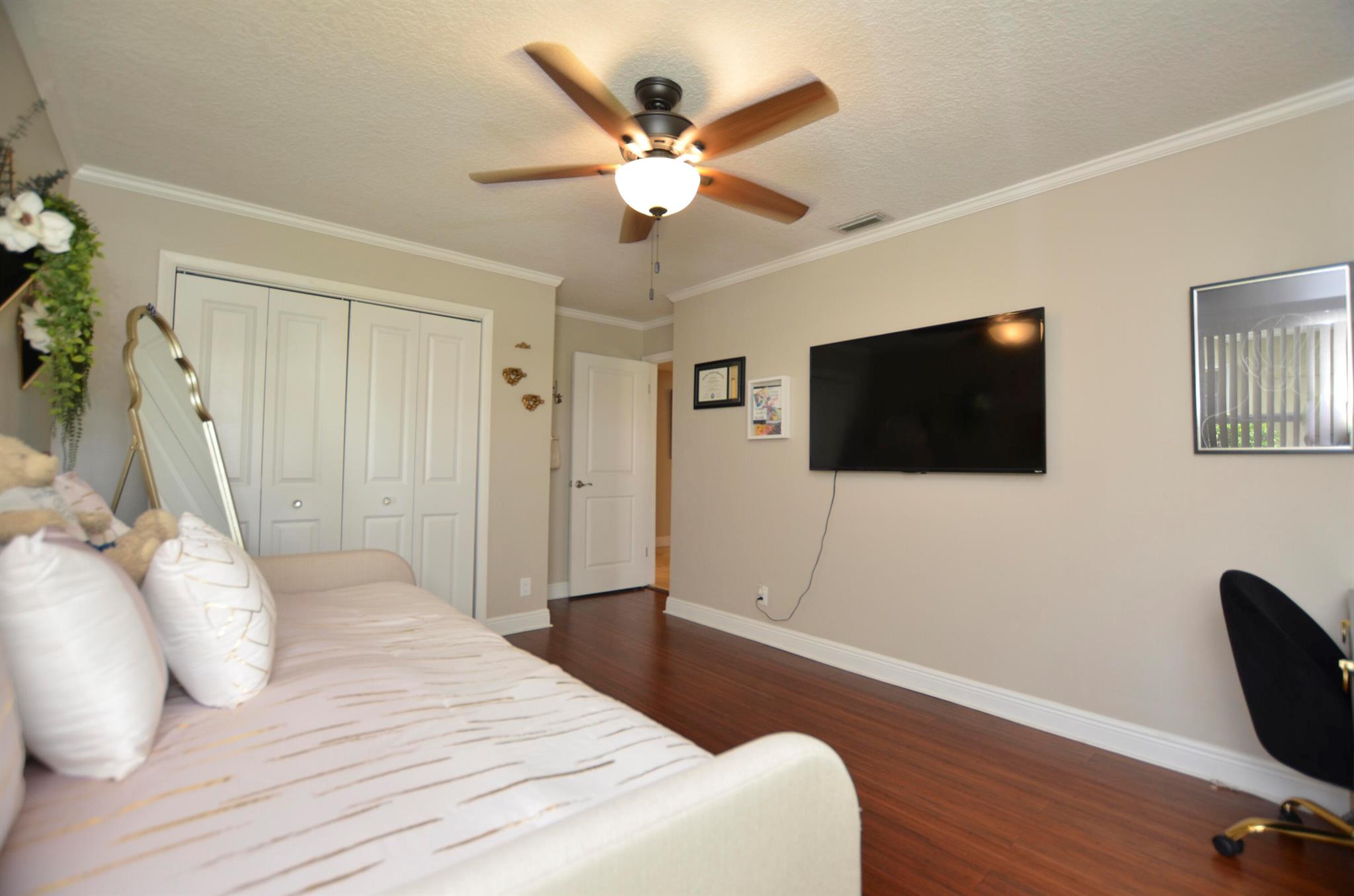 2541 NW 39th Street