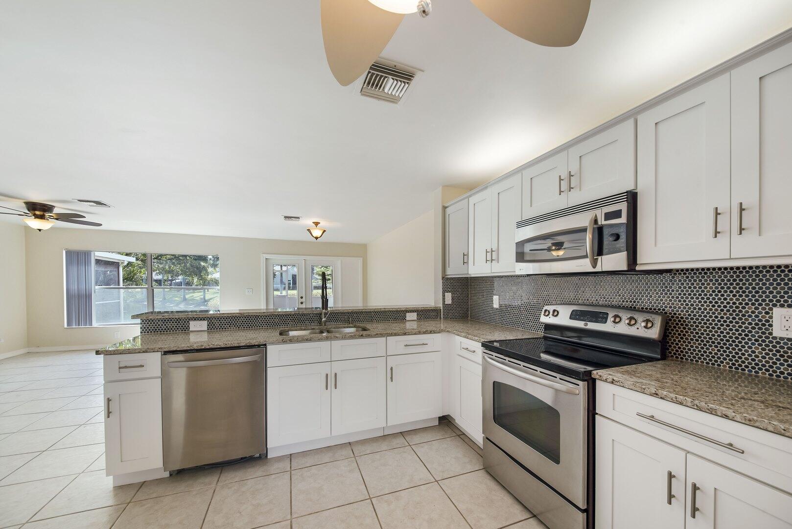 1132 W Lakes Drive, Deerfield Beach