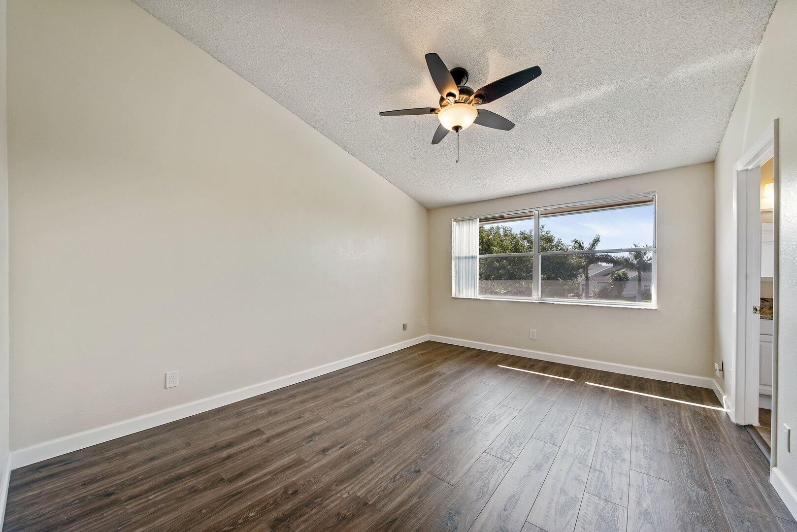 1132 W Lakes Drive, Deerfield Beach