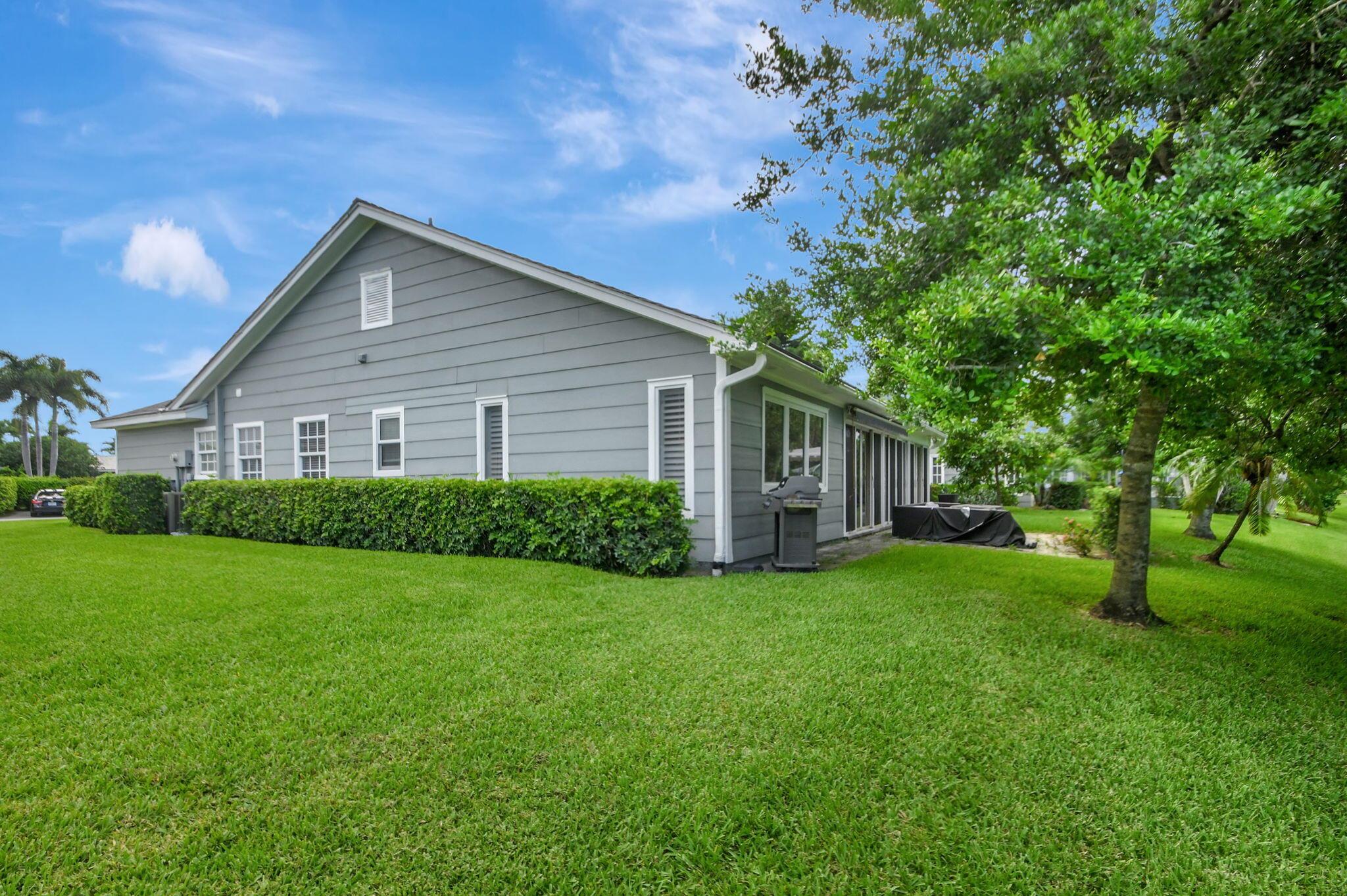 15 Holly Drive