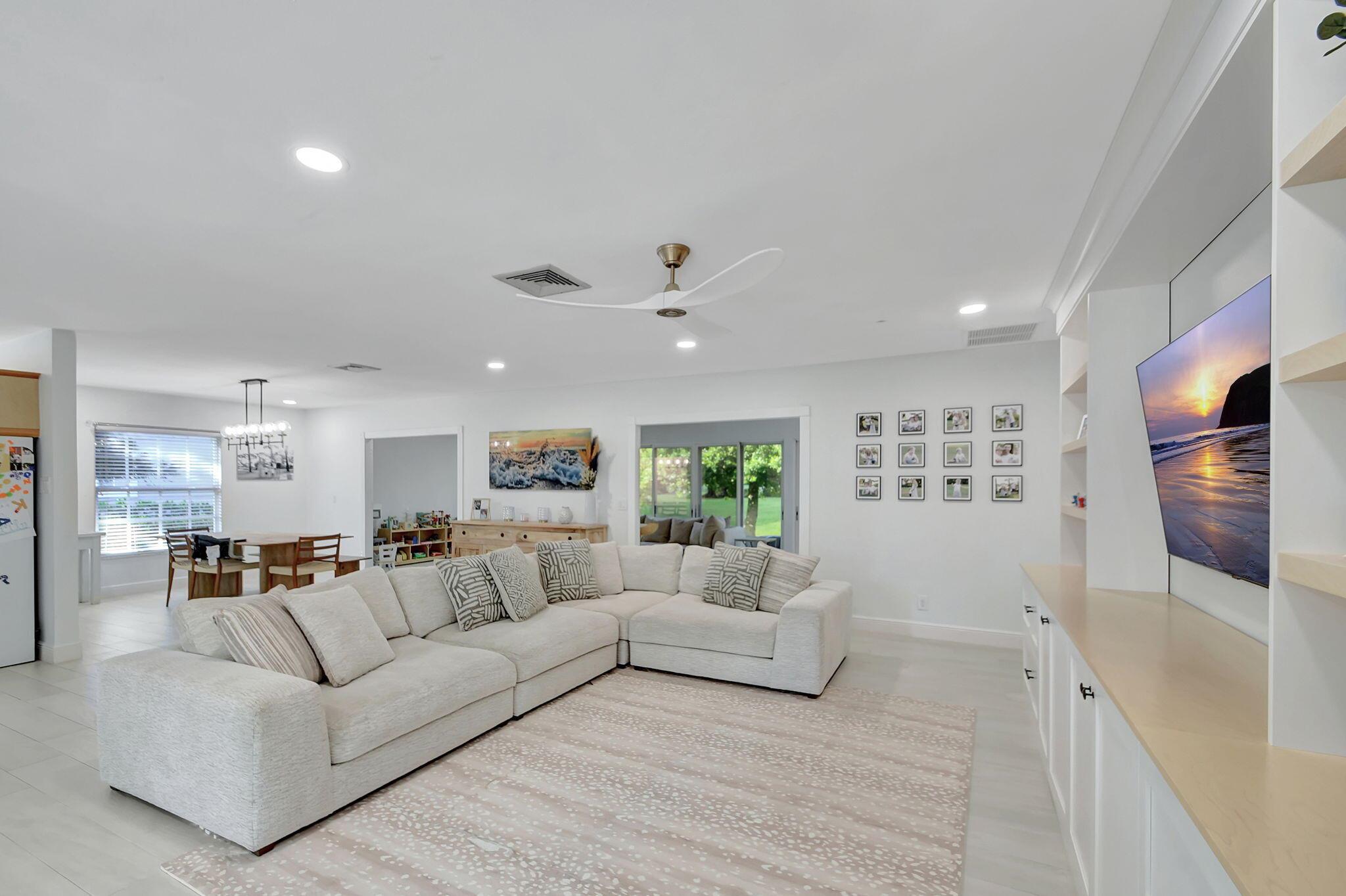 15 Holly Drive