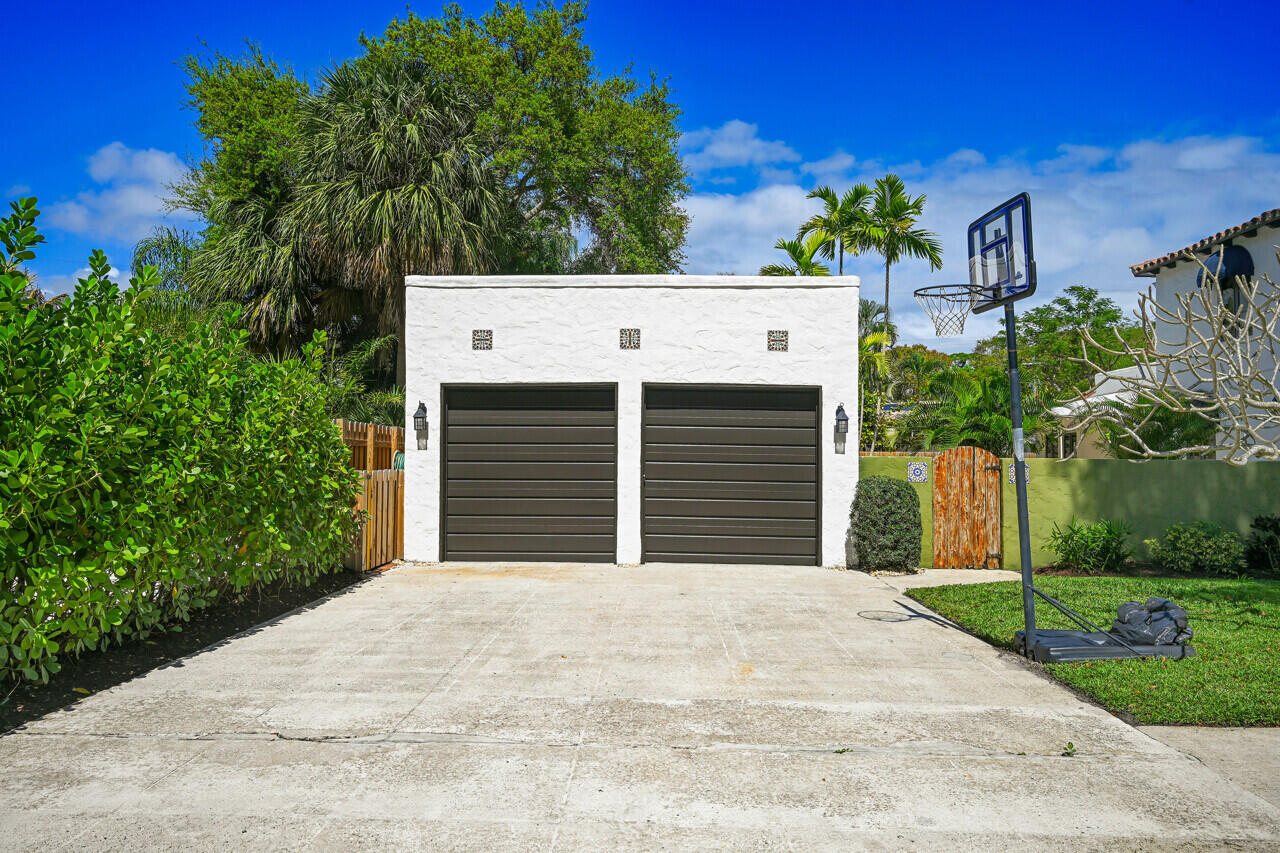 801 Hibiscus Street