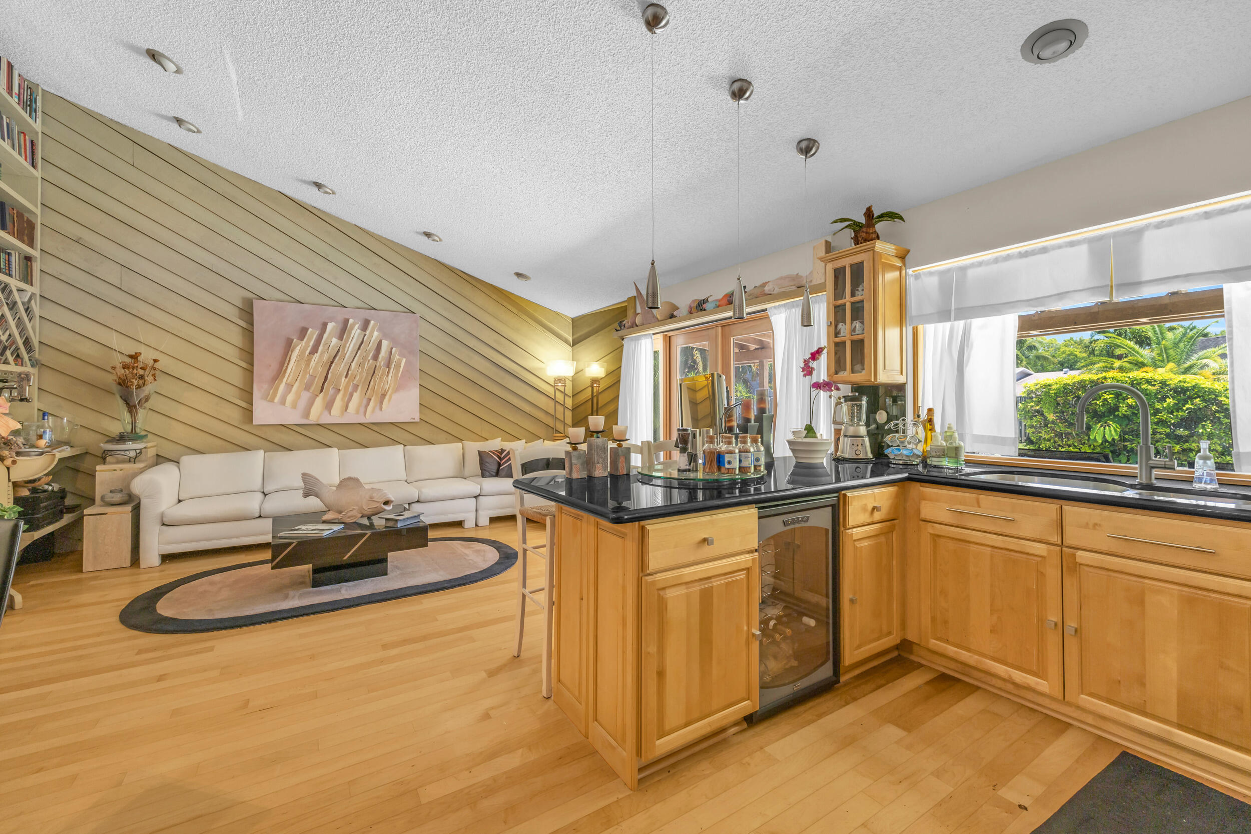 9070 NW 16th Street