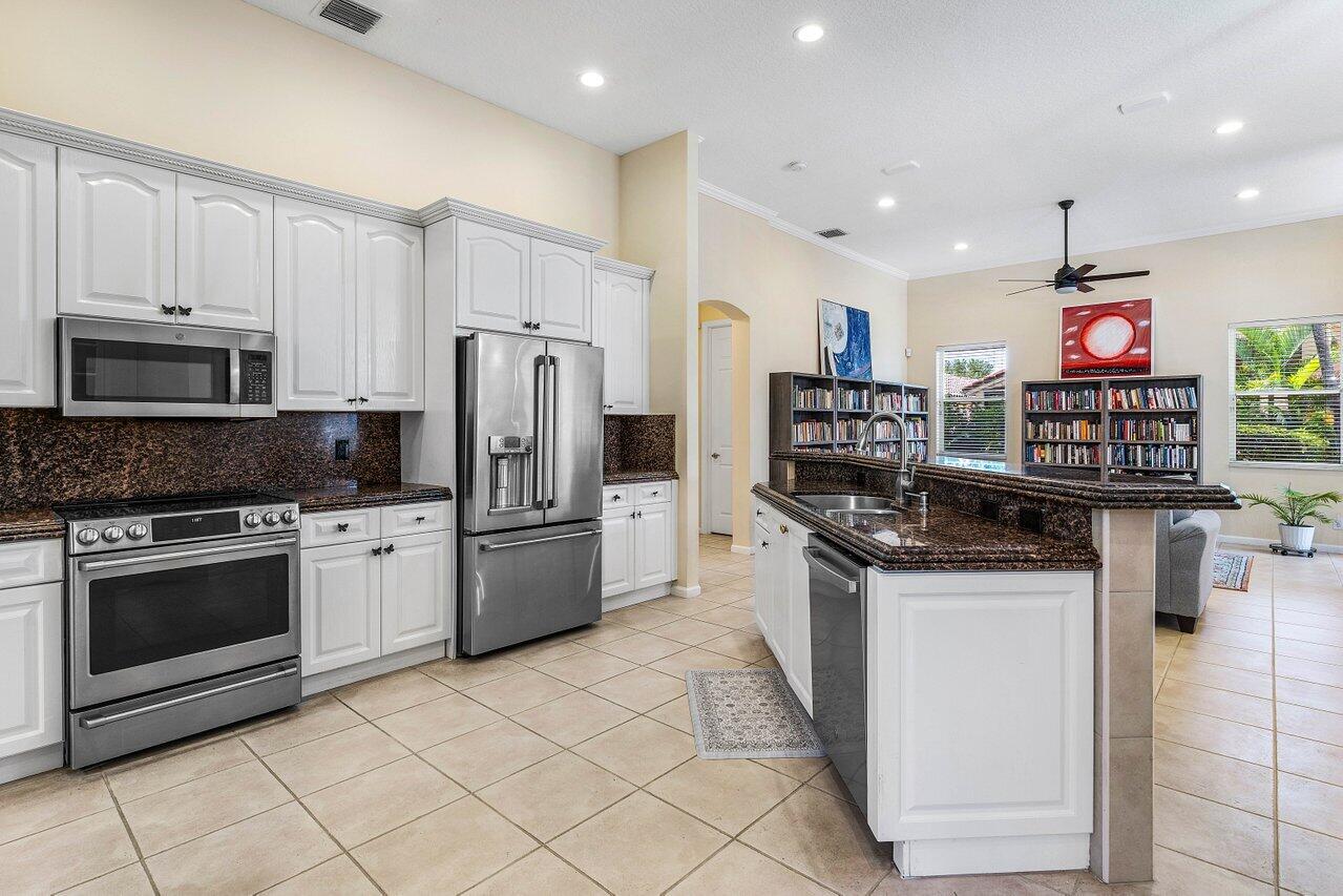 5422 Landon Circle