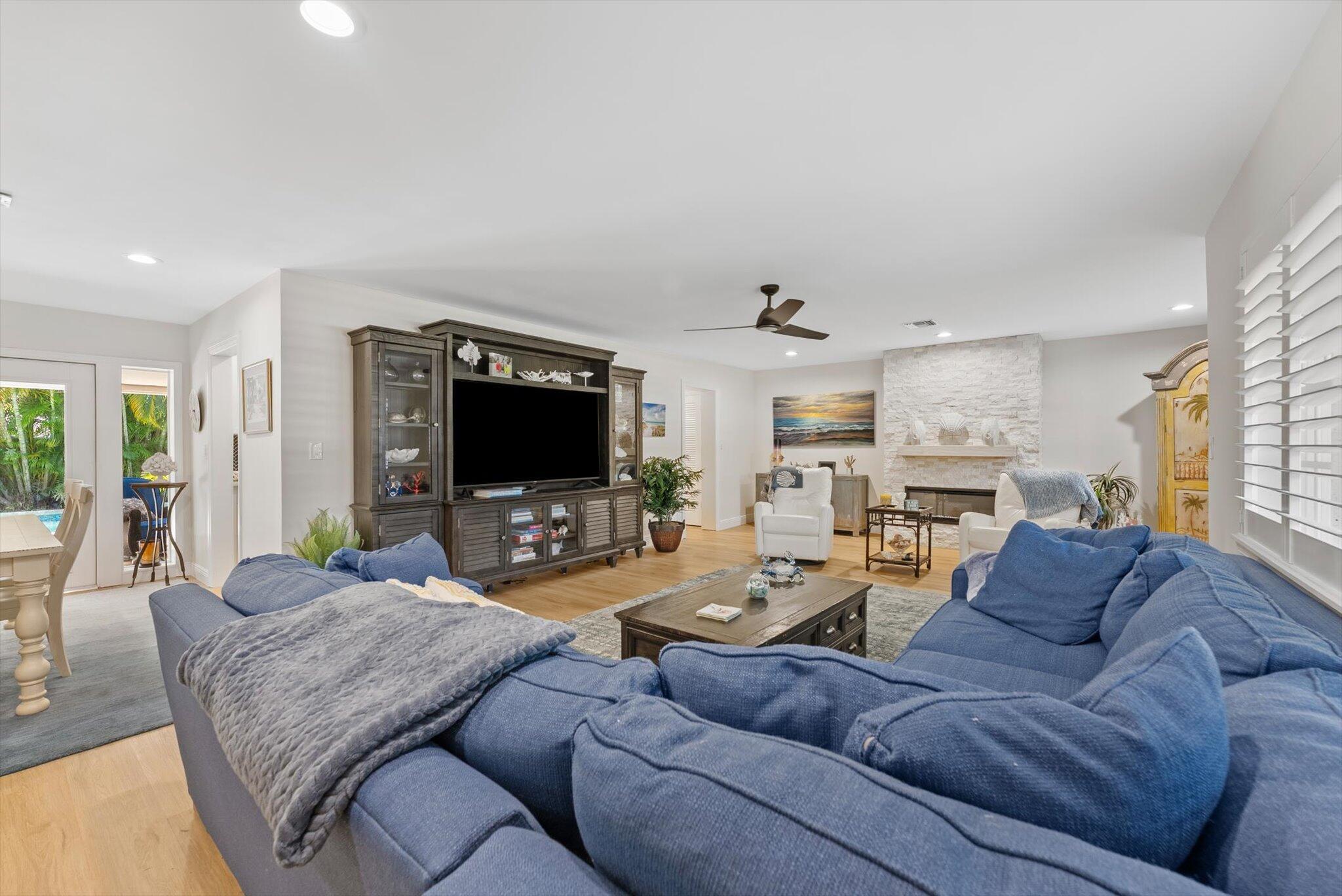 114 NE 11th Street