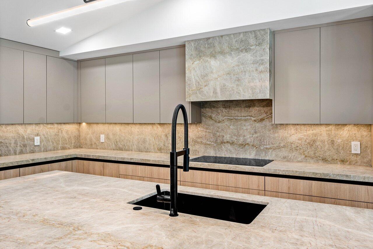 8090 Twin Lake Drive