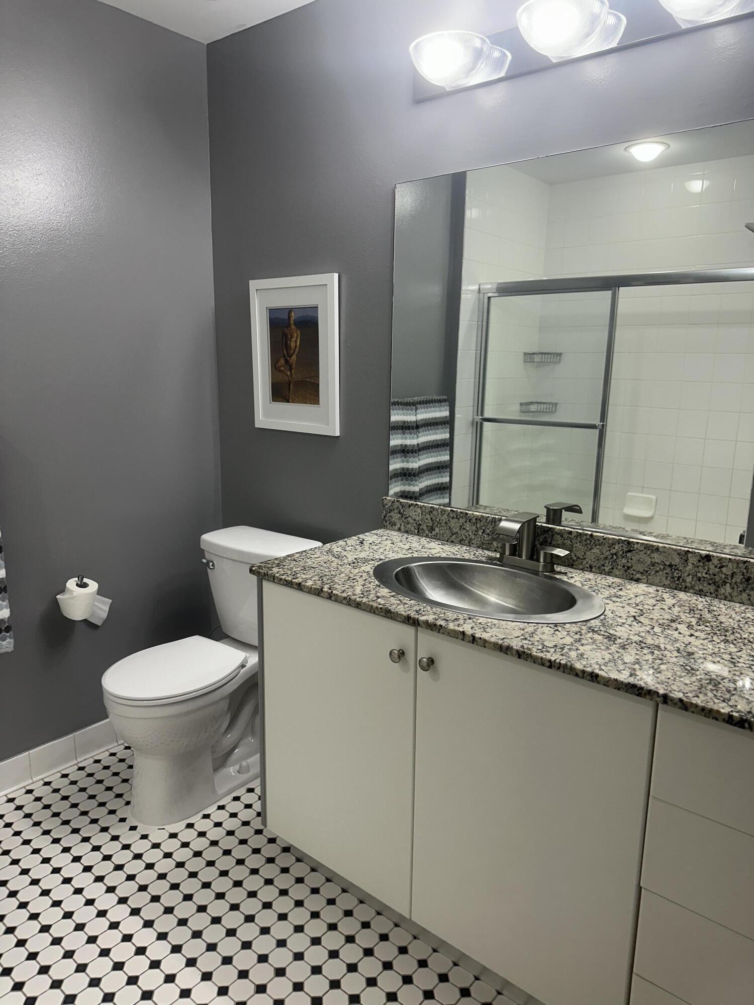 185 NE 4th Avenue E 209