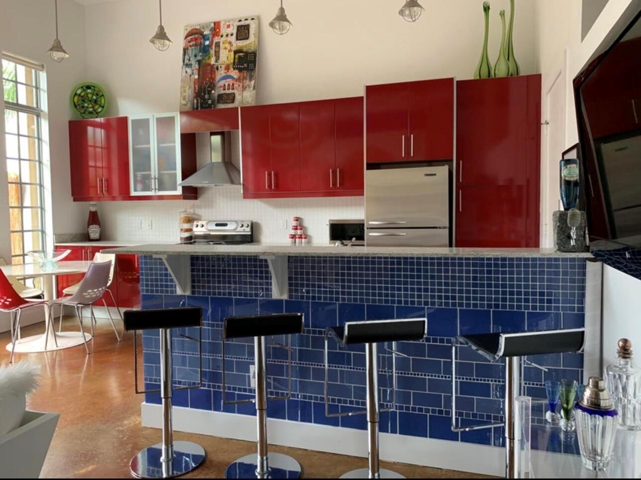 185 NE 4th Avenue E 209