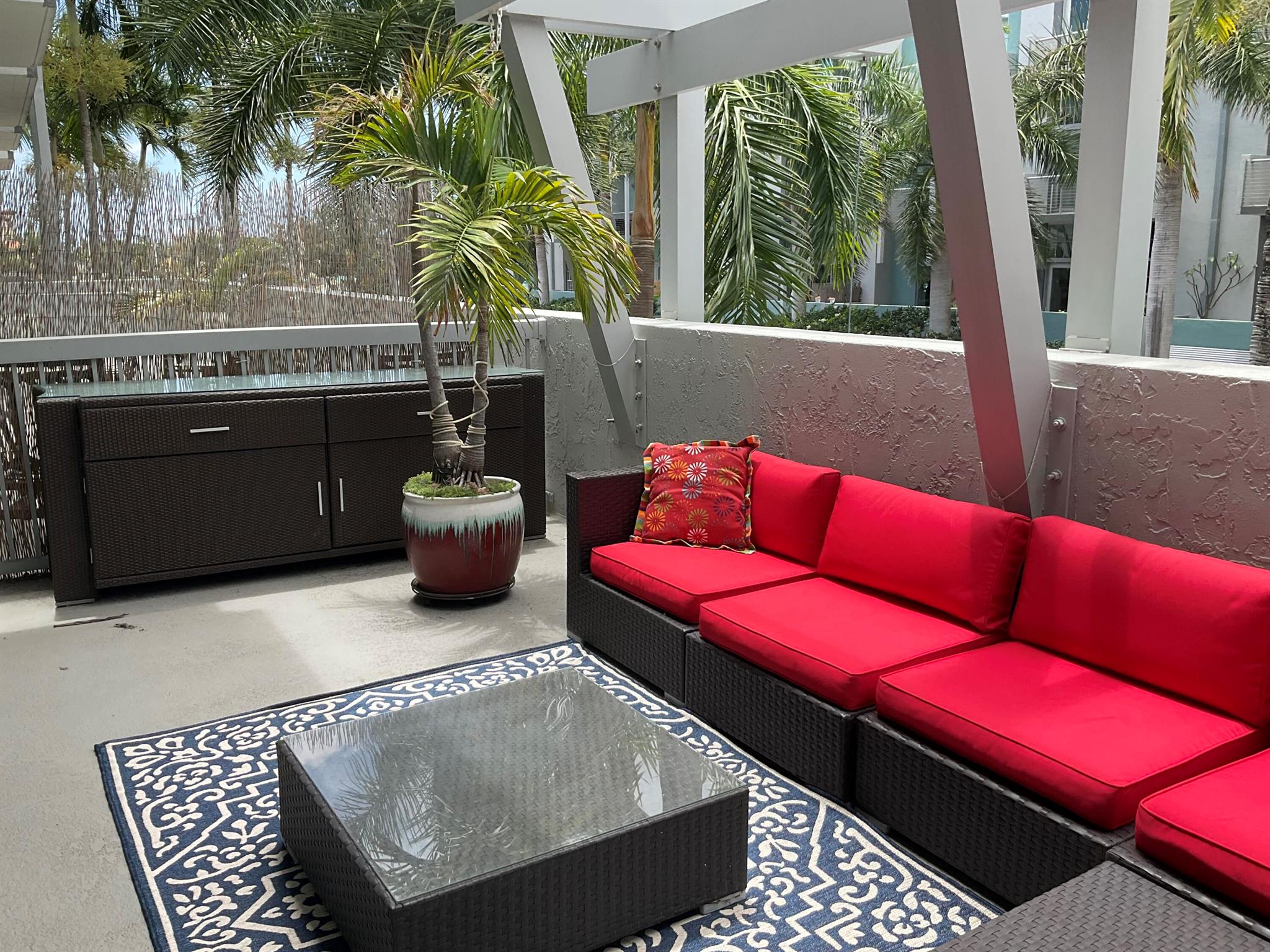 185 NE 4th Avenue E 209