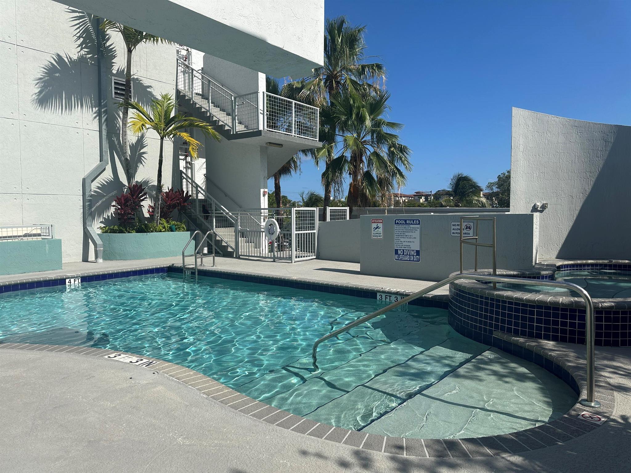 185 NE 4th Avenue E 209