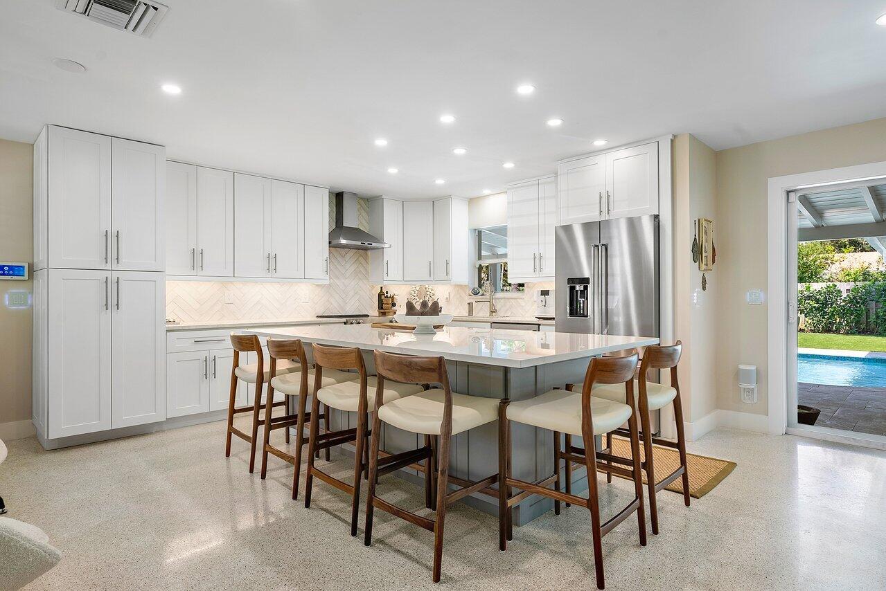 911 SW 27th Ter Terrace