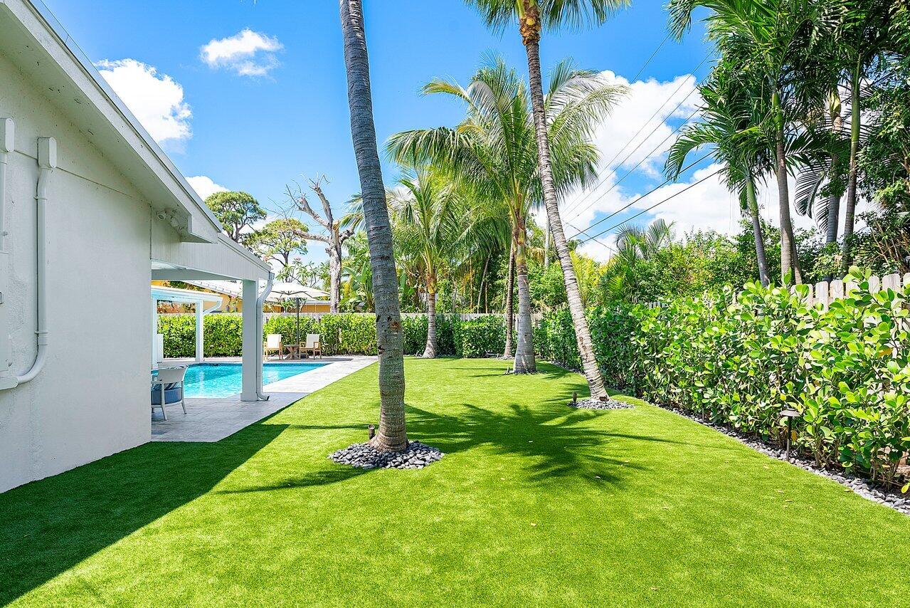 911 SW 27th Ter Terrace