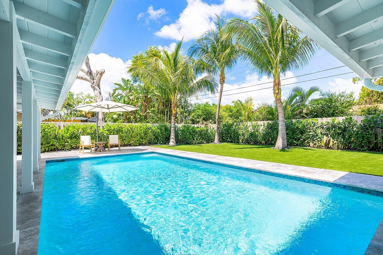 911 SW 27th Ter Terrace