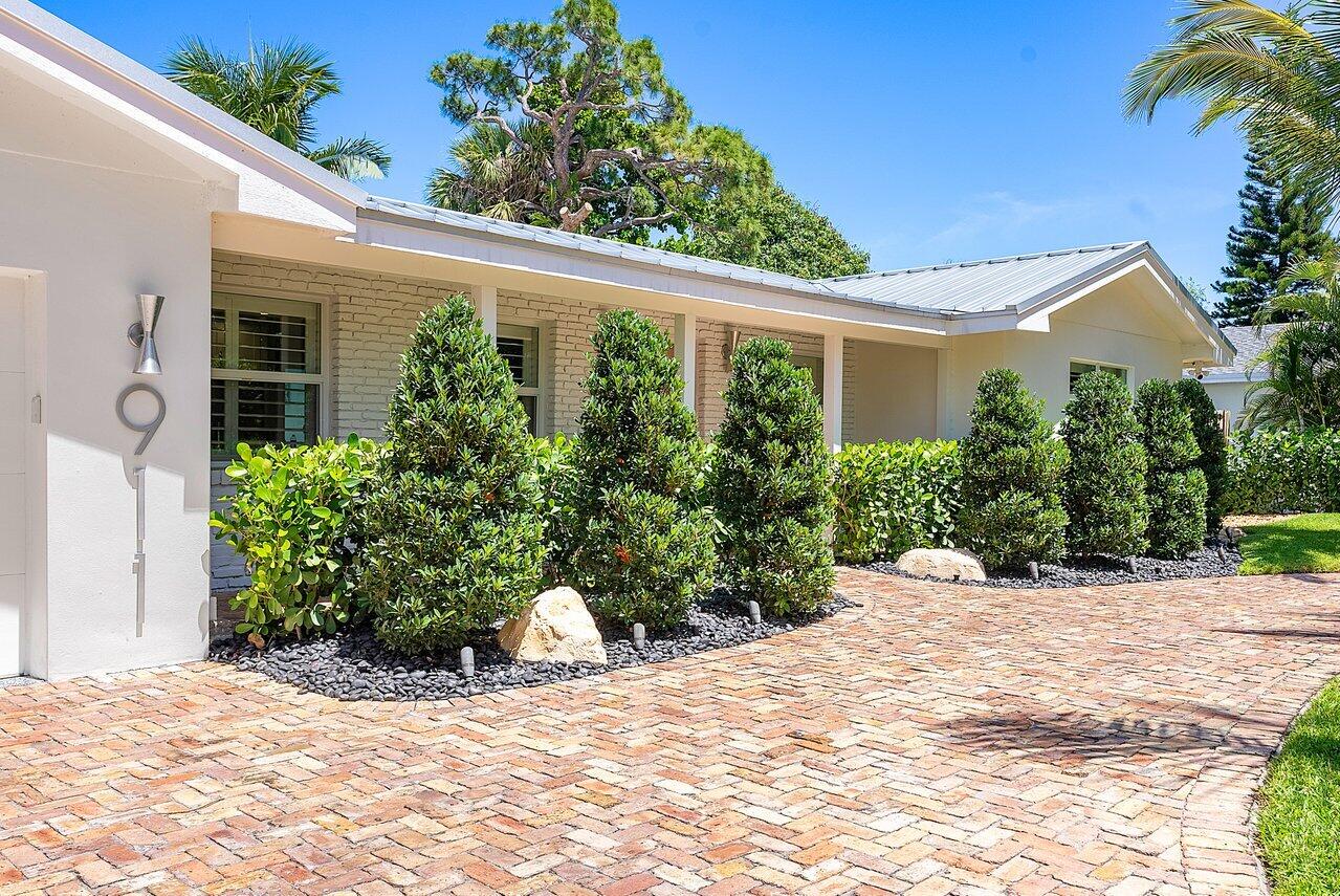 911 SW 27th Ter Terrace