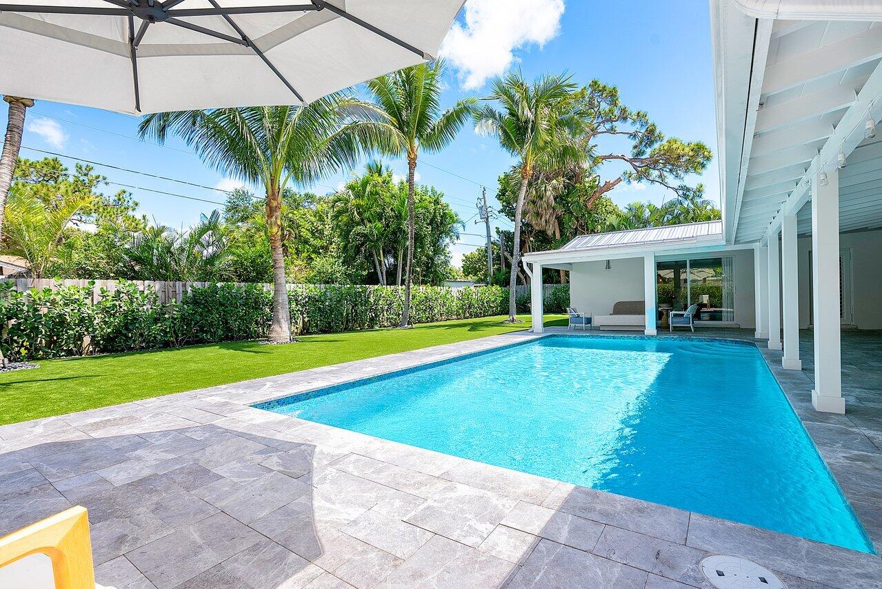 911 SW 27th Ter Terrace