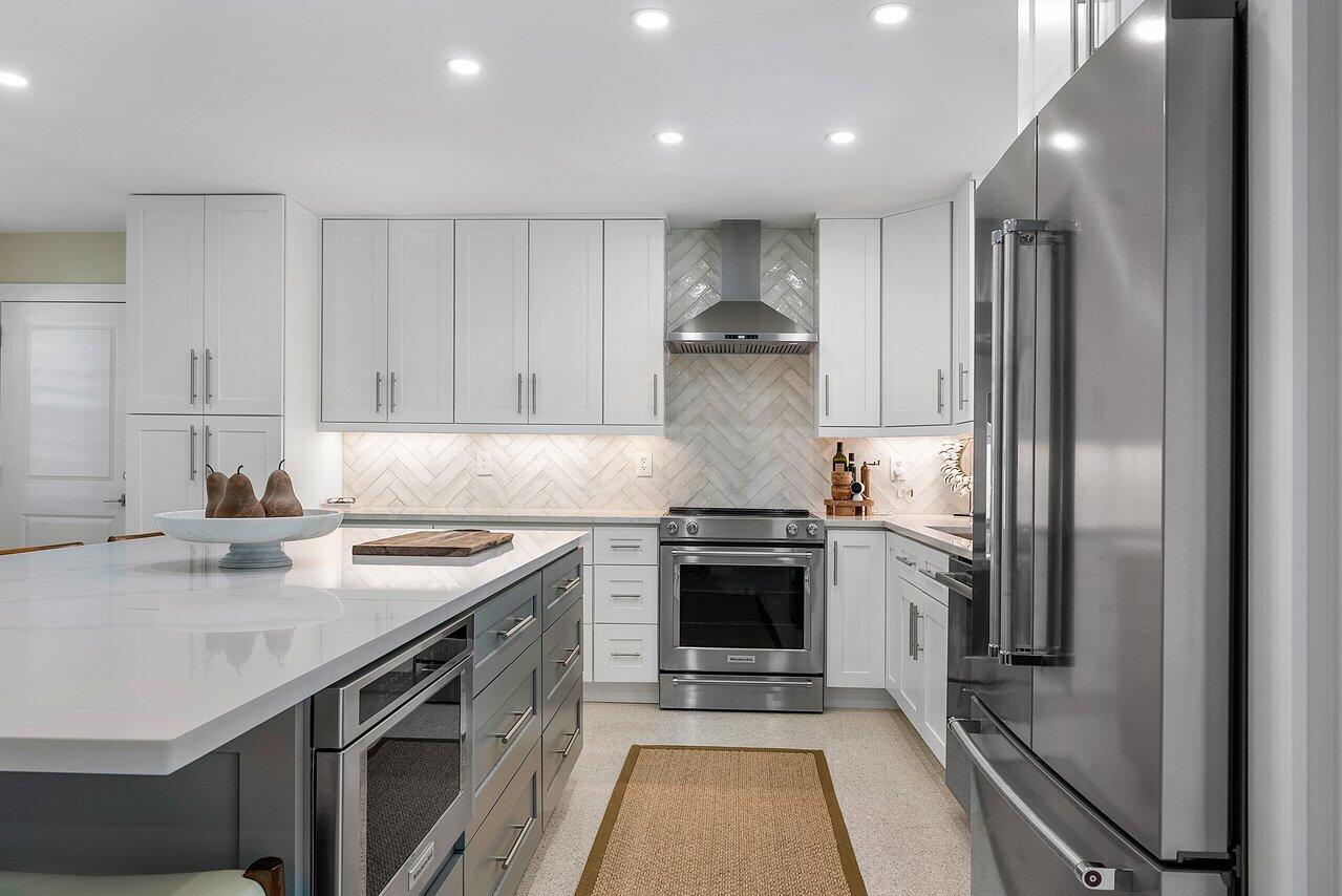 911 SW 27th Ter Terrace
