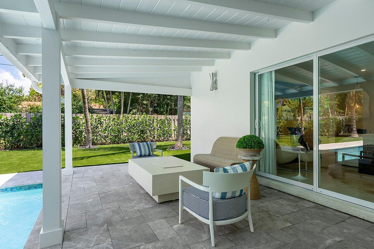 911 SW 27th Ter Terrace