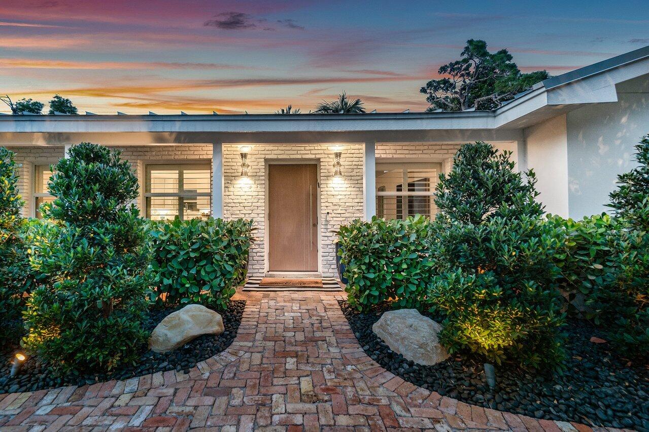 911 SW 27th Ter Terrace